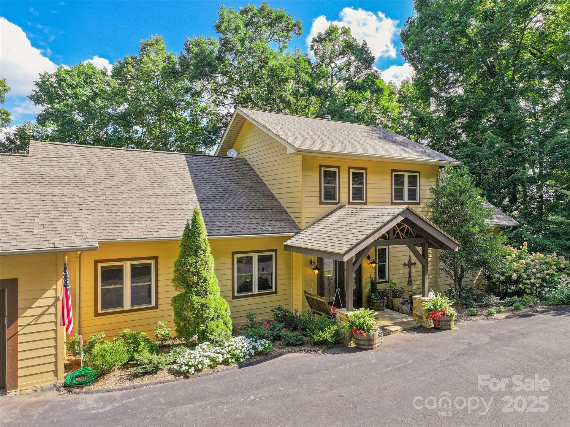 522 Woody Lane