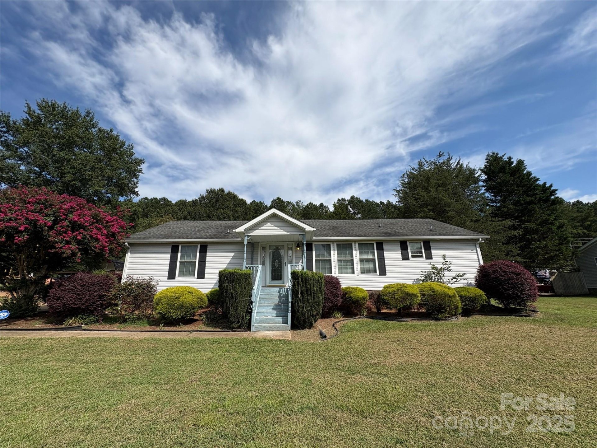 Property image 1 at 123 Castle Court, Kings Mountain, NC 28086