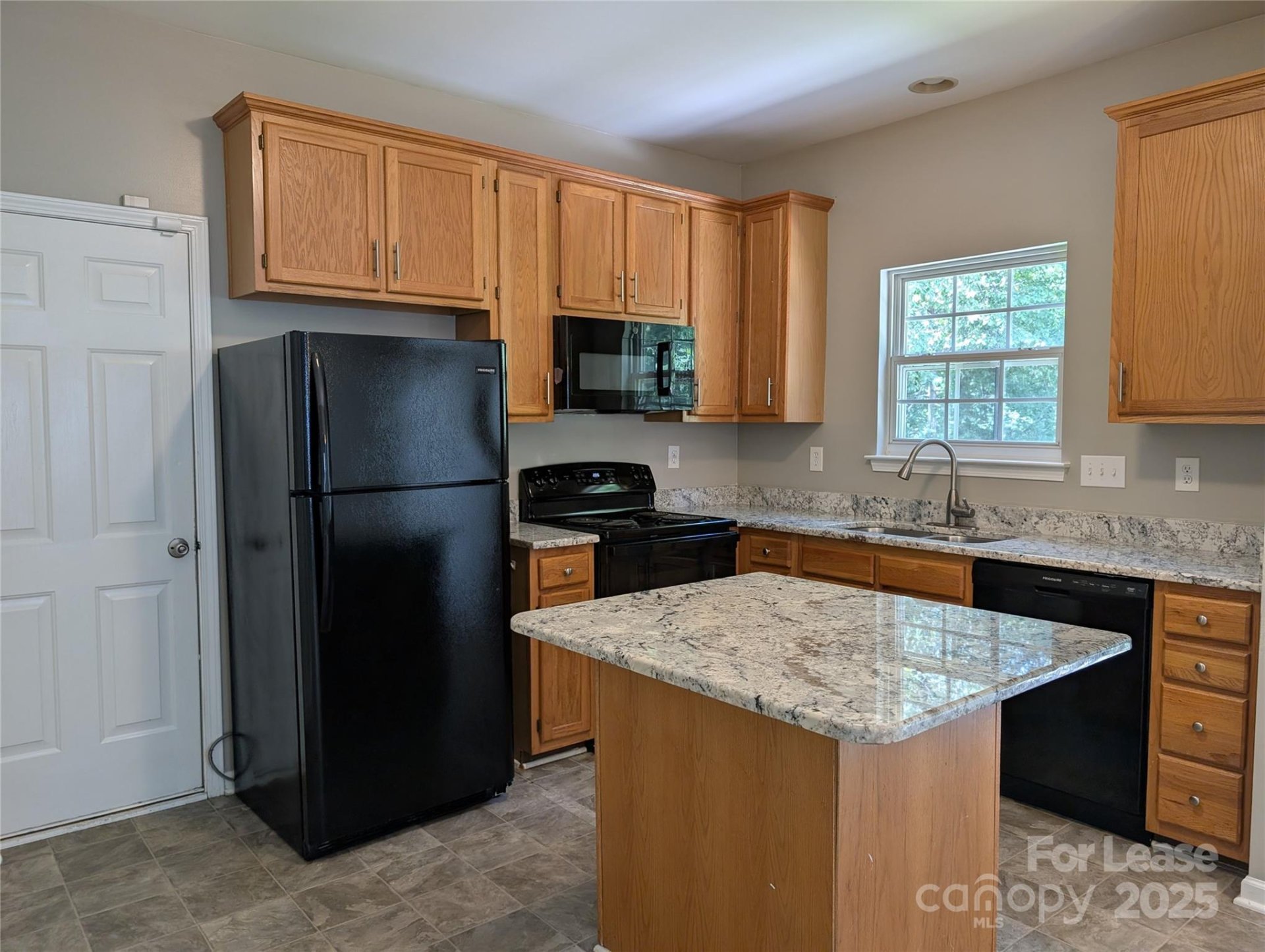 Property image 2 at 10002 Baxter Caldwell Drive, Charlotte, NC 28213