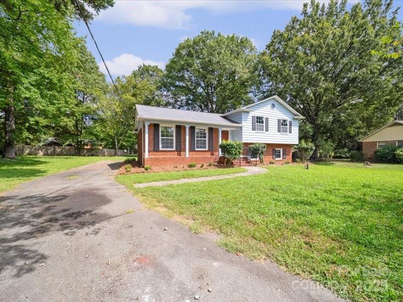 Property image 3 at 6705 Edenwood Place, Charlotte, NC 28212