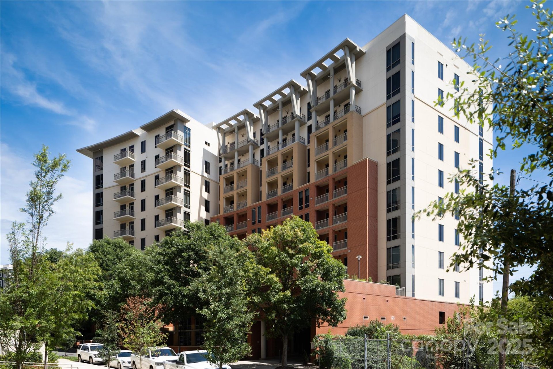 701 Royal Court