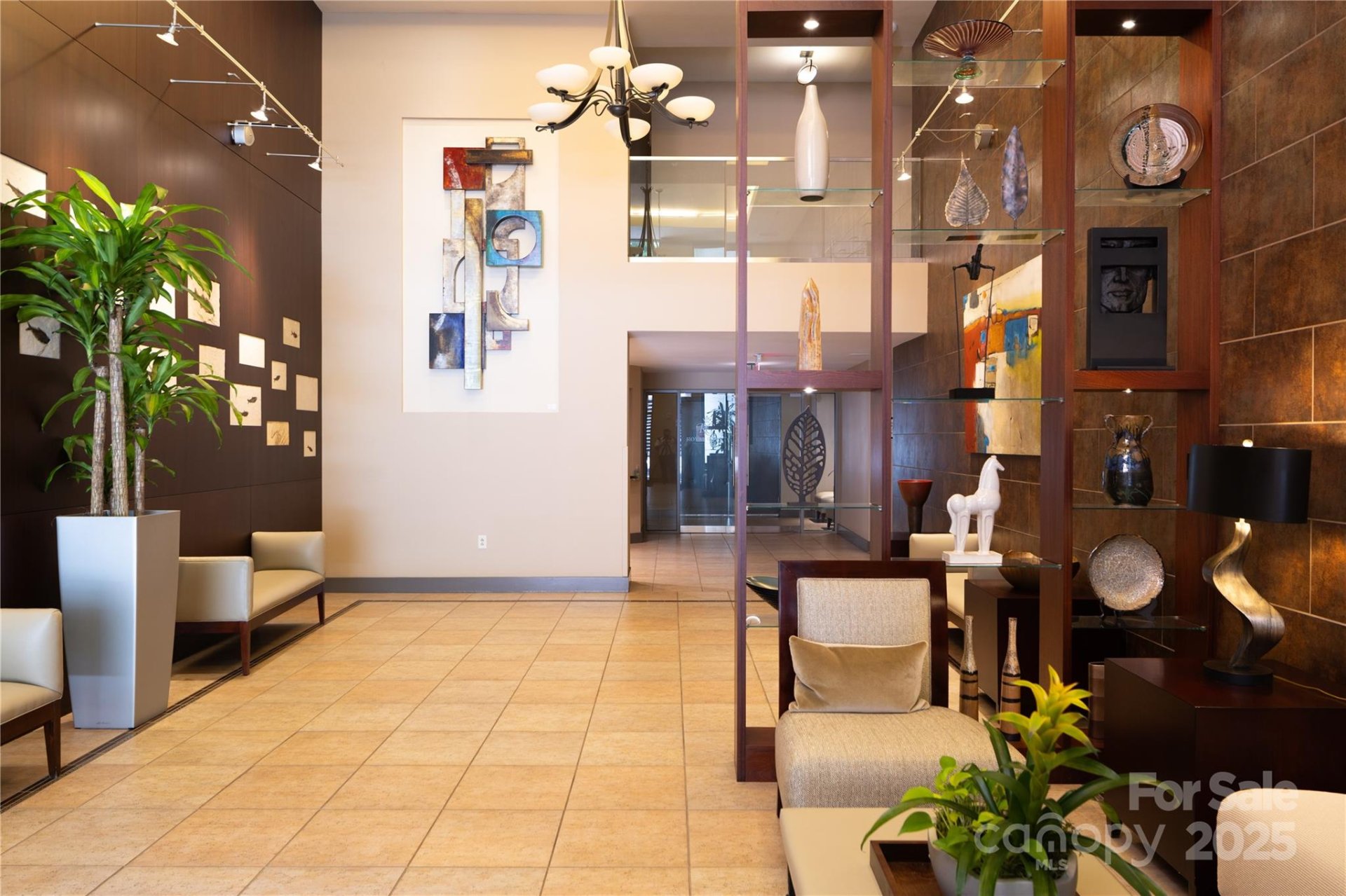 Property image 3 at 701 Royal Court, Charlotte, NC 28202