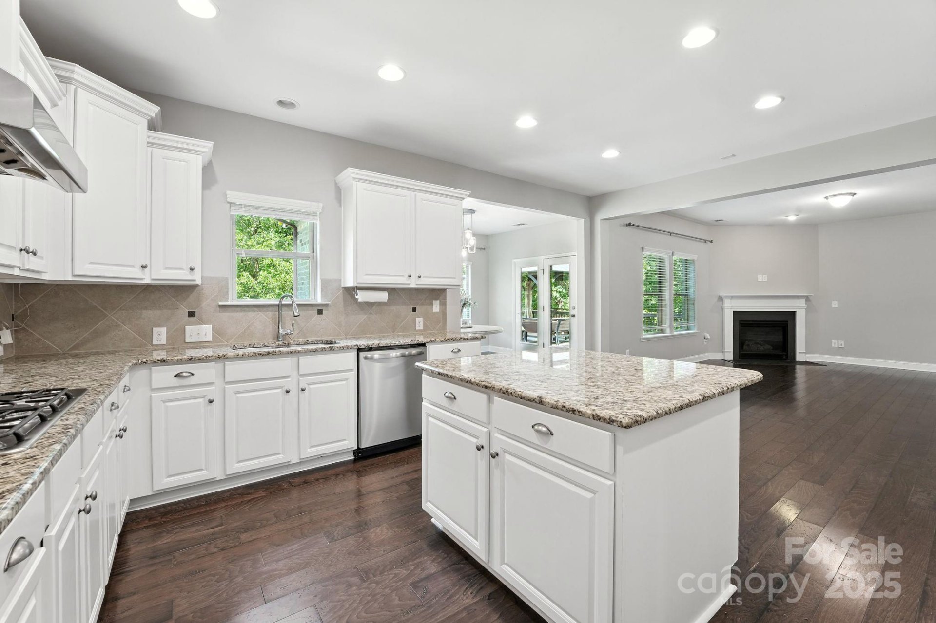 Property image 5 at 285 E Waterlynn Road, Mooresville, NC 28115