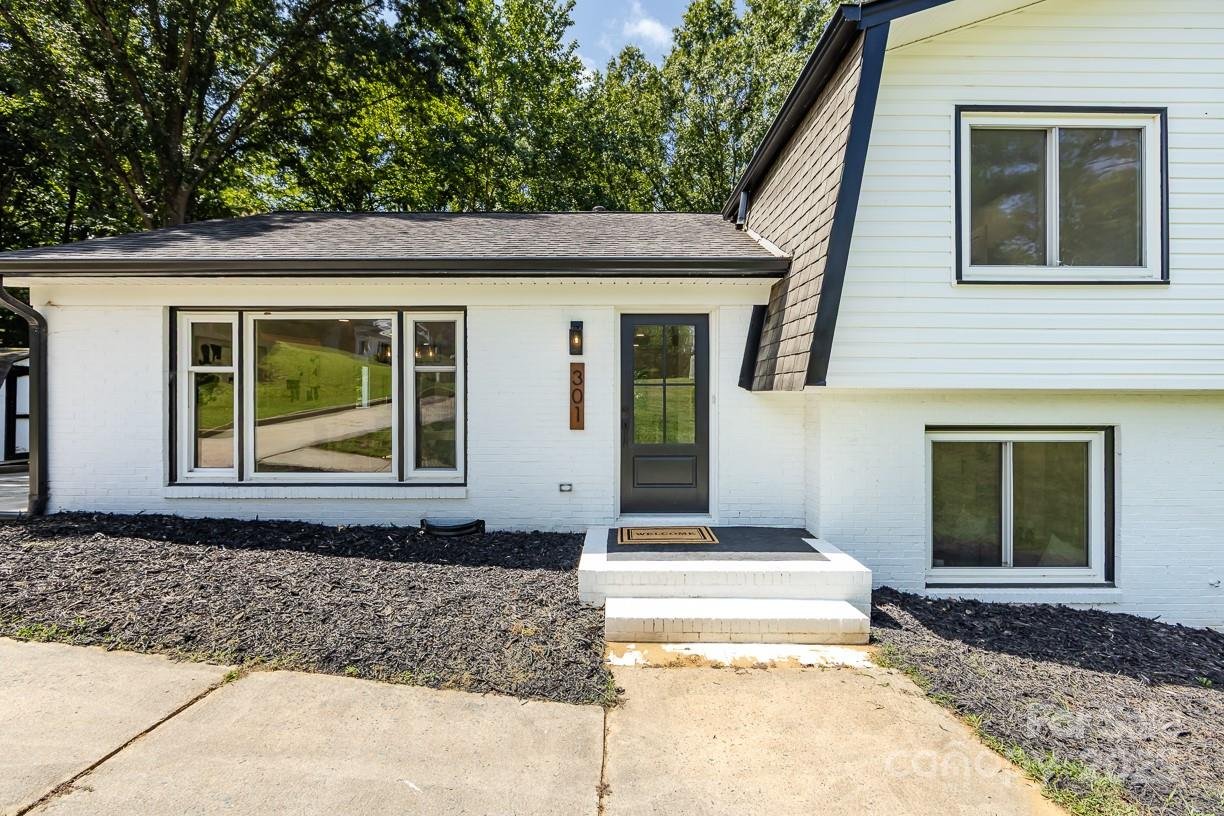 Property image 4 at 301 Dollar Circle, Charlotte, NC 28270