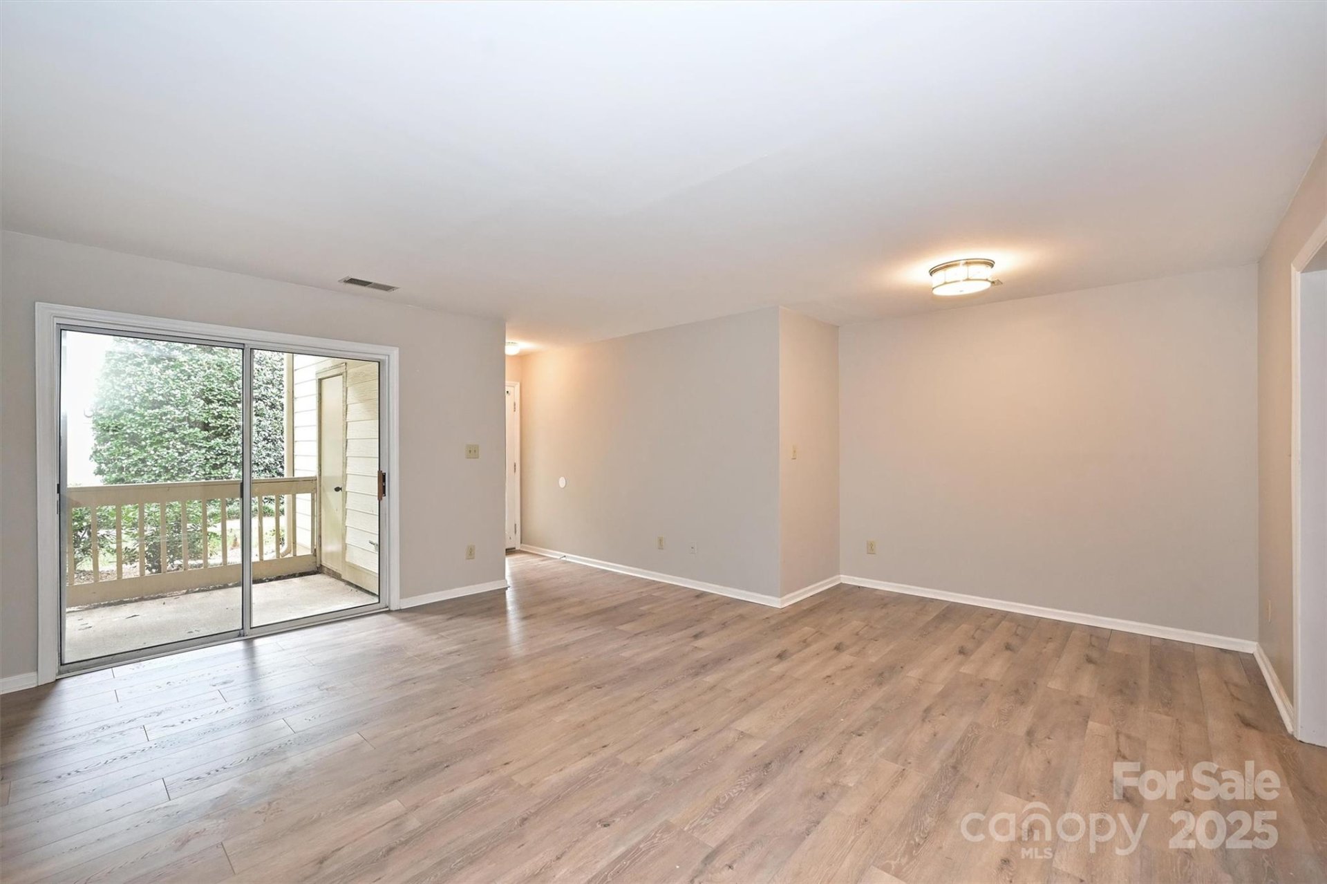 Property image 5 at 1031 Churchill Downs Court, Charlotte, NC 28211