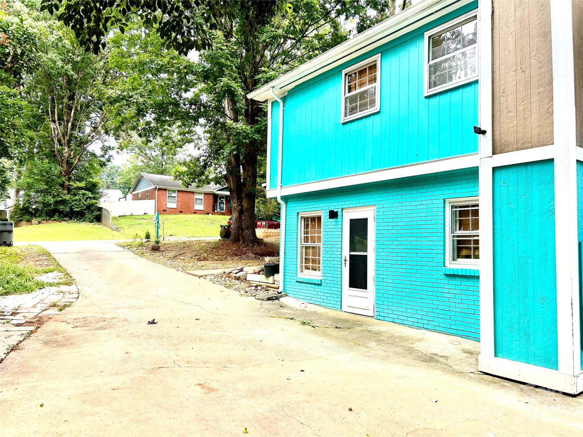 Property image 3 at 6708 Lynmont Drive, Charlotte, NC 28212