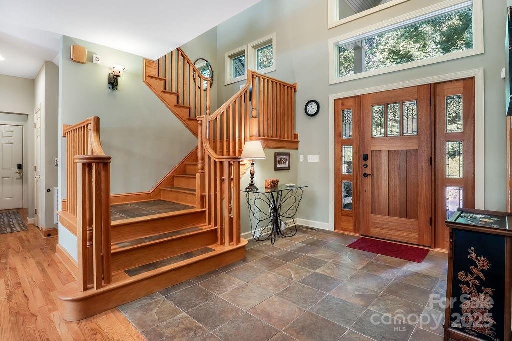 Property image 4 at 301 Gateway Drive, Hendersonville, NC 28739