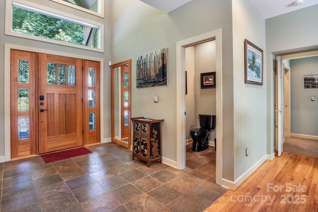 Property image 5 at 301 Gateway Drive, Hendersonville, NC 28739