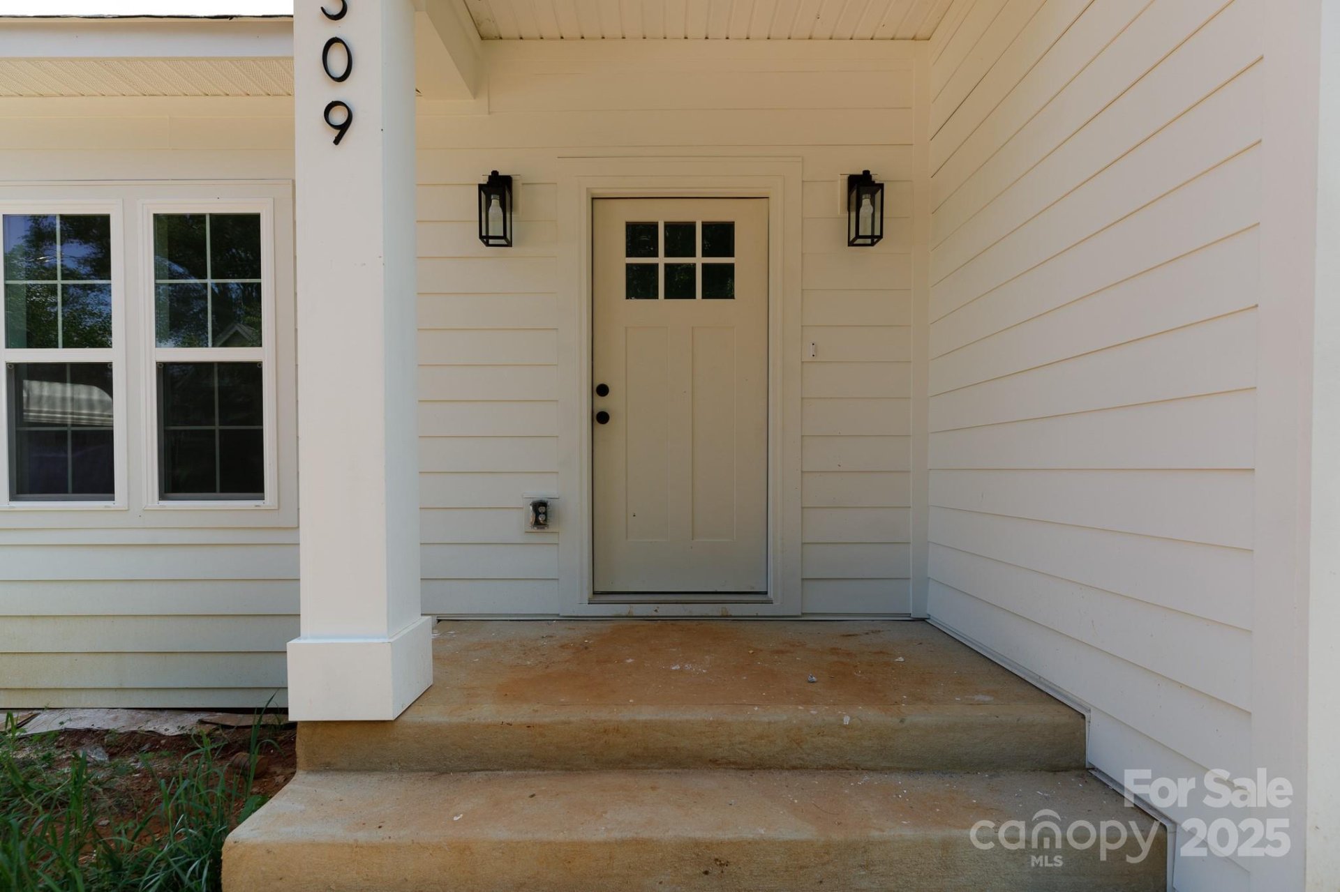 Property image 2 at 309 Riley Court, Gastonia, NC 28052