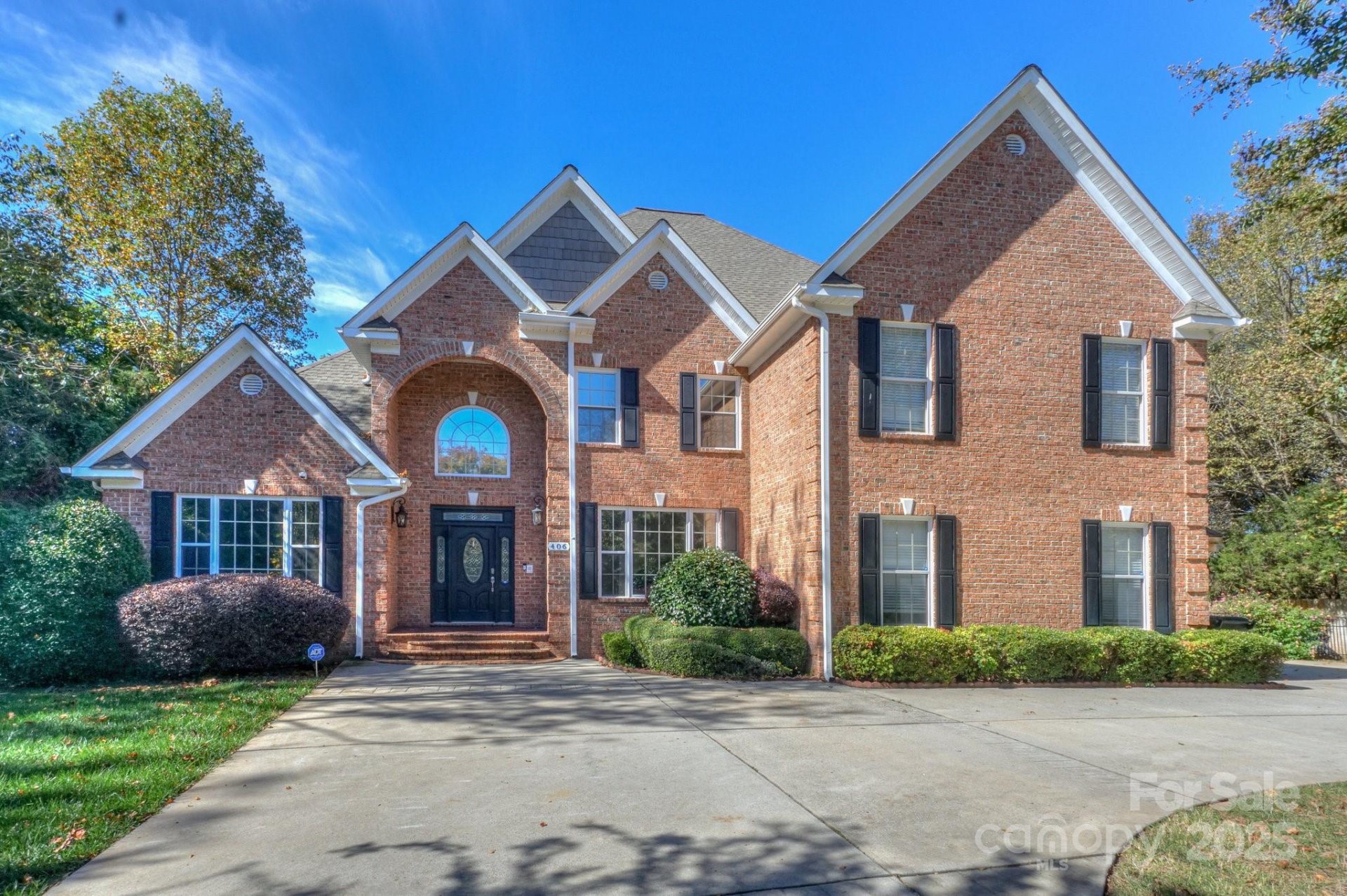 Mallard Head, Mooresville Community