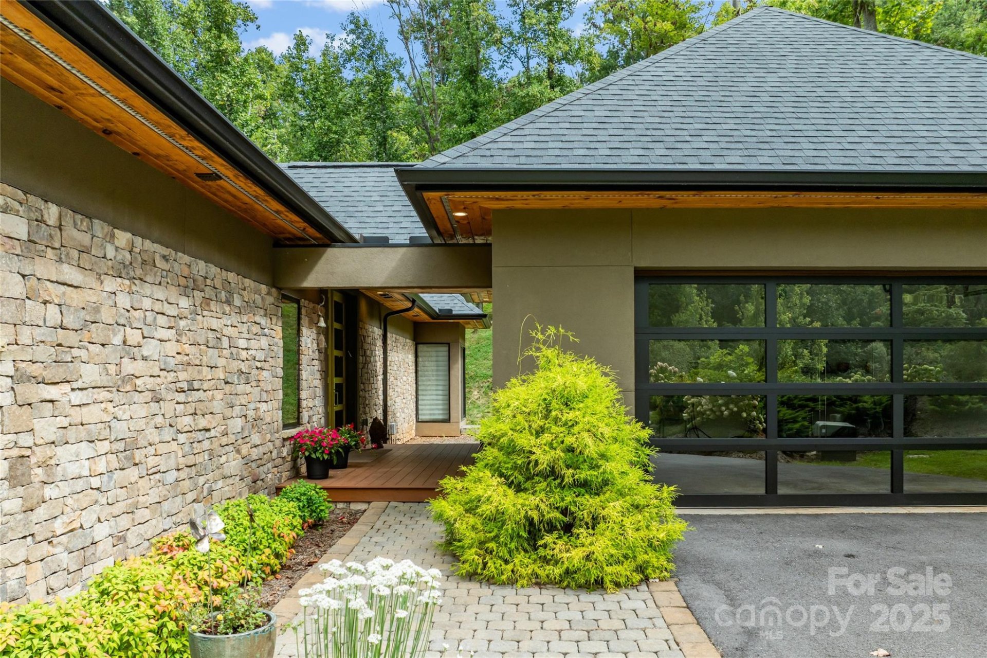 Property image 5 at 14 Starling Pass, Asheville, NC 28804