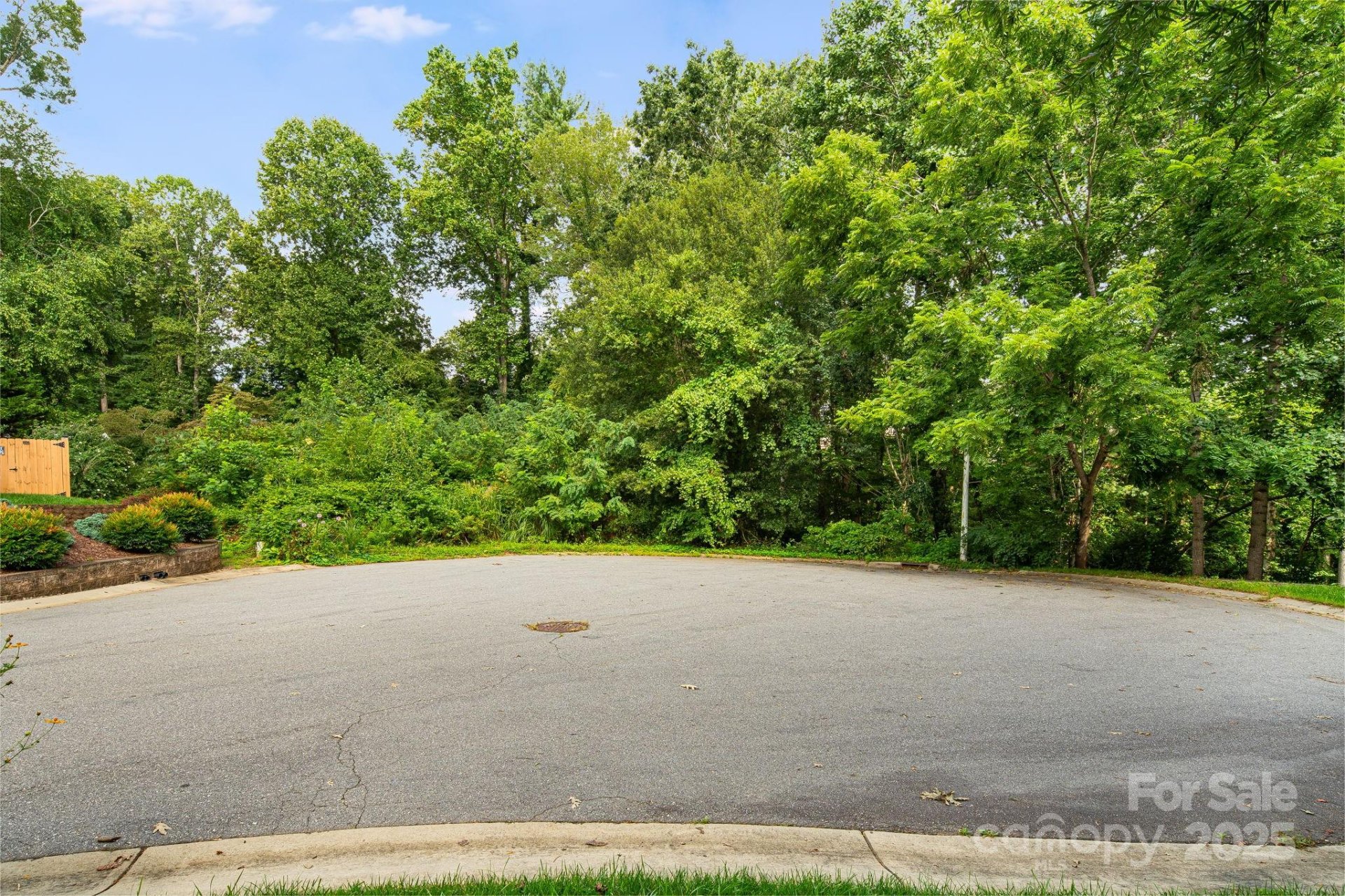 Property image 3 at 14 Catalina Court, Asheville, NC 28806