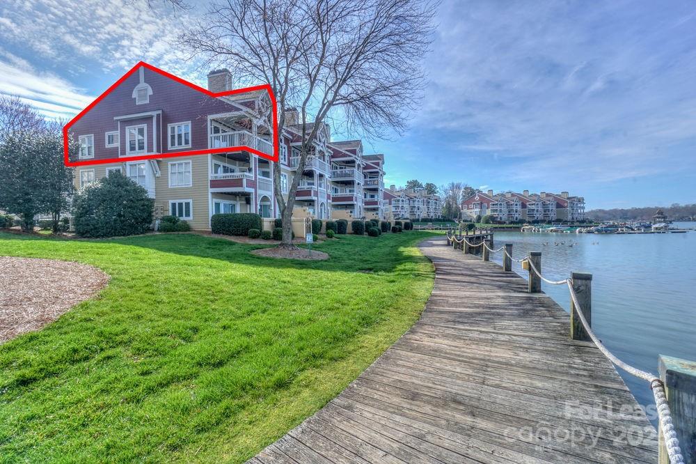 872 Southwest Drive