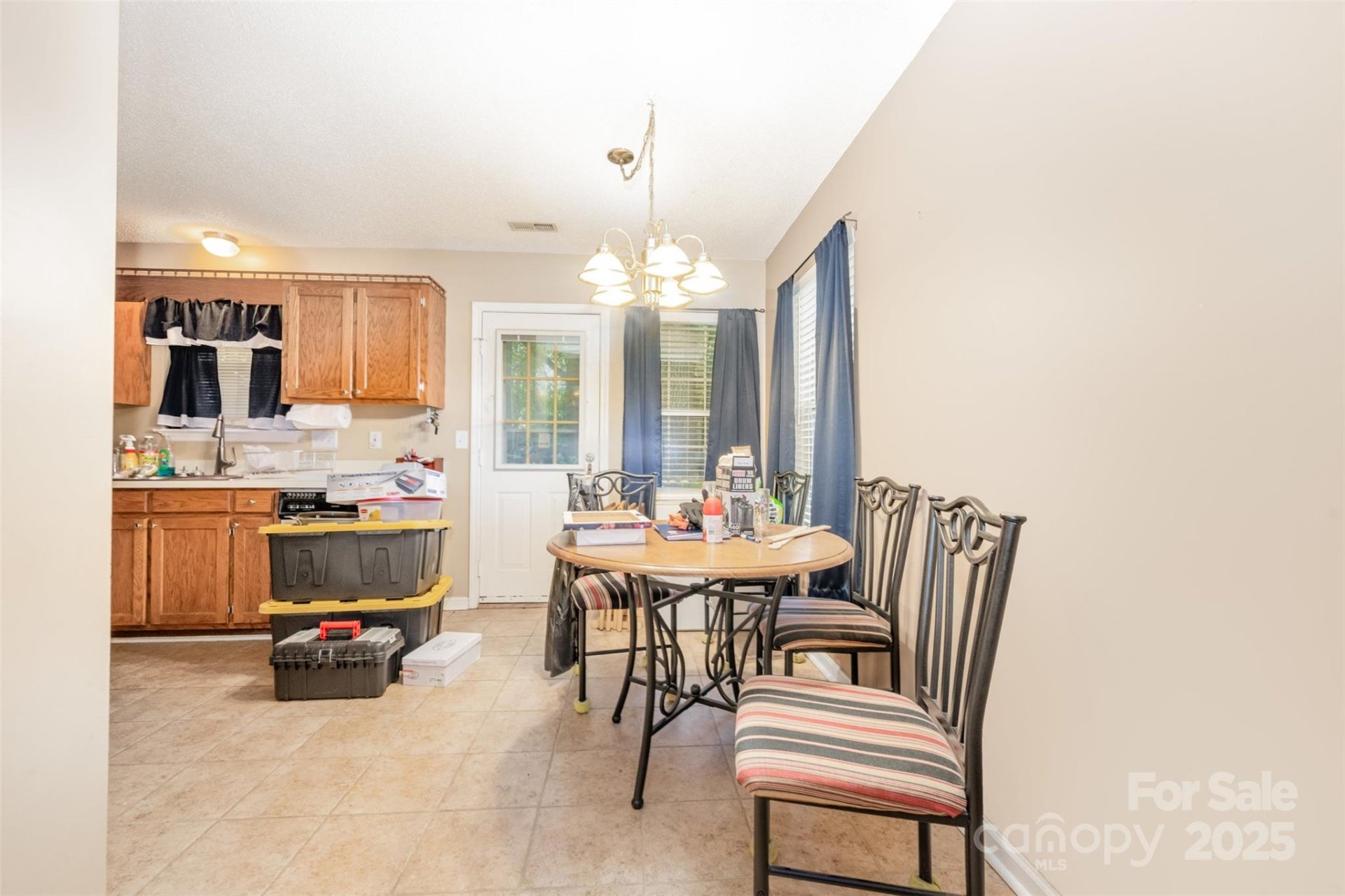 Property image 5 at 6220 Easter Lane, Charlotte, NC 28208