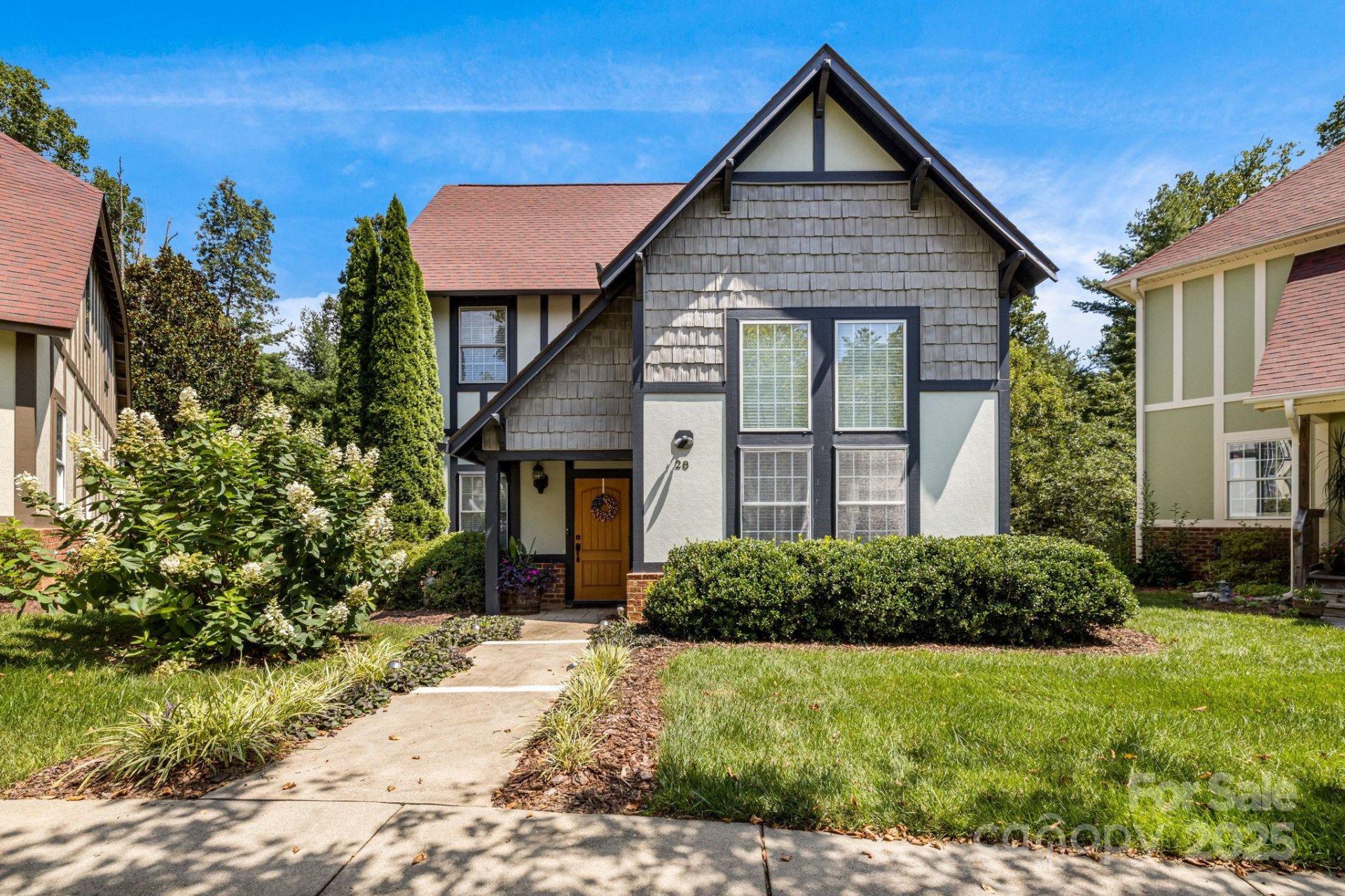 Property at 28 Trafalgar Circle, Asheville, NC 28805