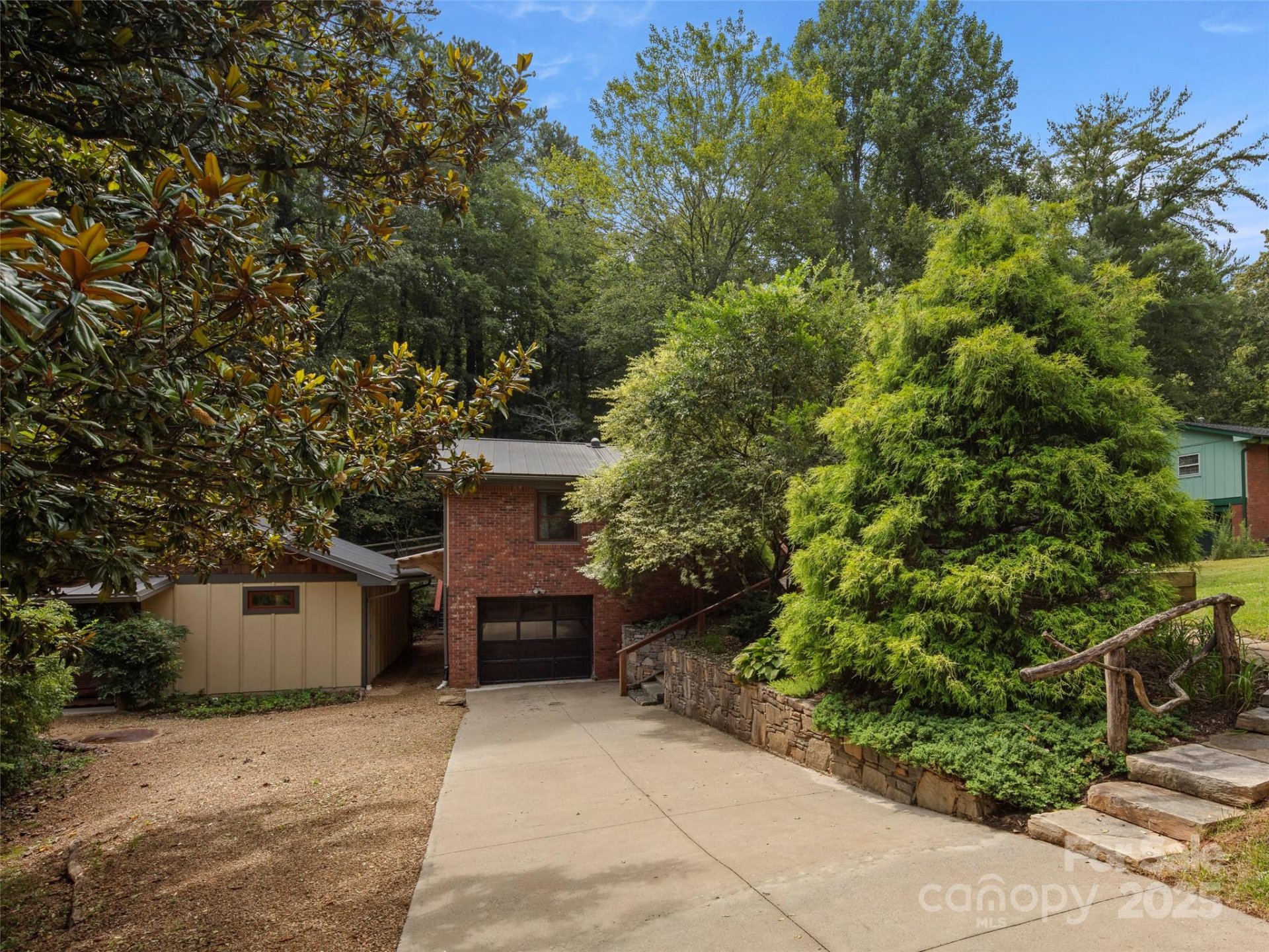 Property image 3 at 36 Auburndale Drive, Asheville, NC 28806