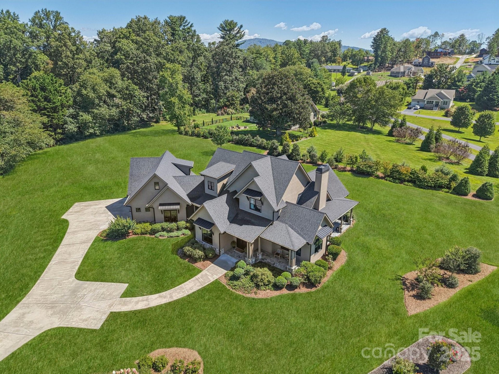 Property image 3 at 98 Drummond Circle, Hendersonville, NC 28791