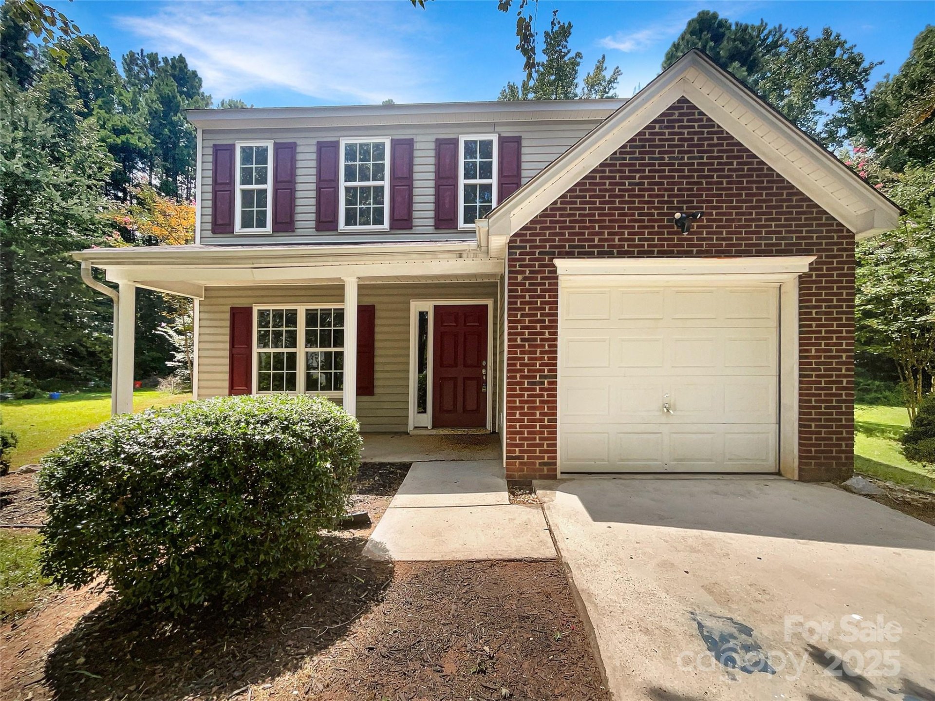 Property at 5204 Grass Ridge Drive, Charlotte, NC 28216
