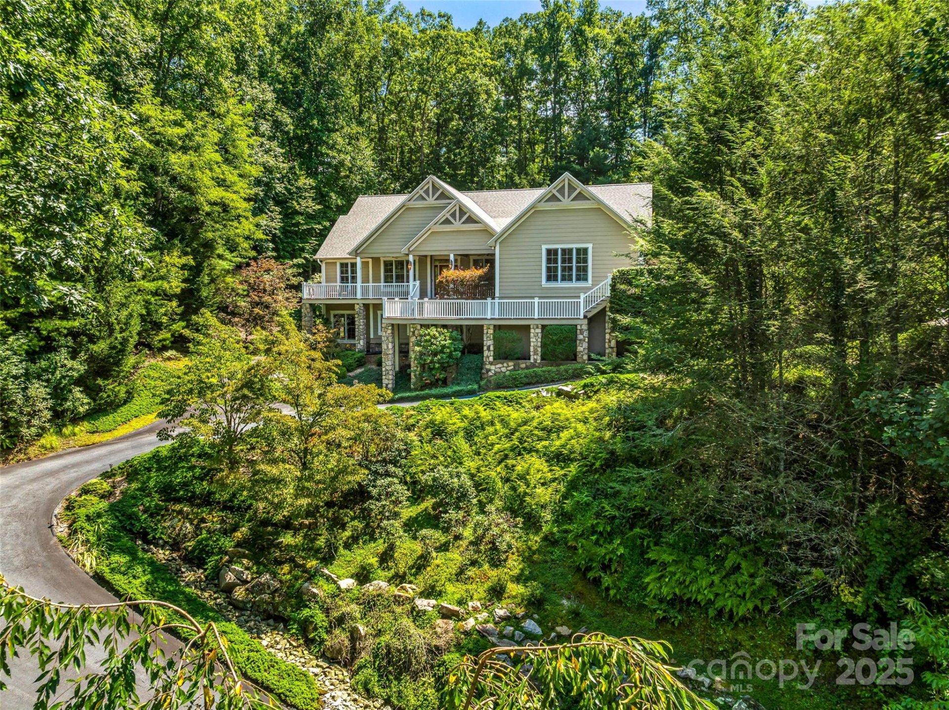 Property image 5 at 220 Amblewood Trail, Hendersonville, NC 28739