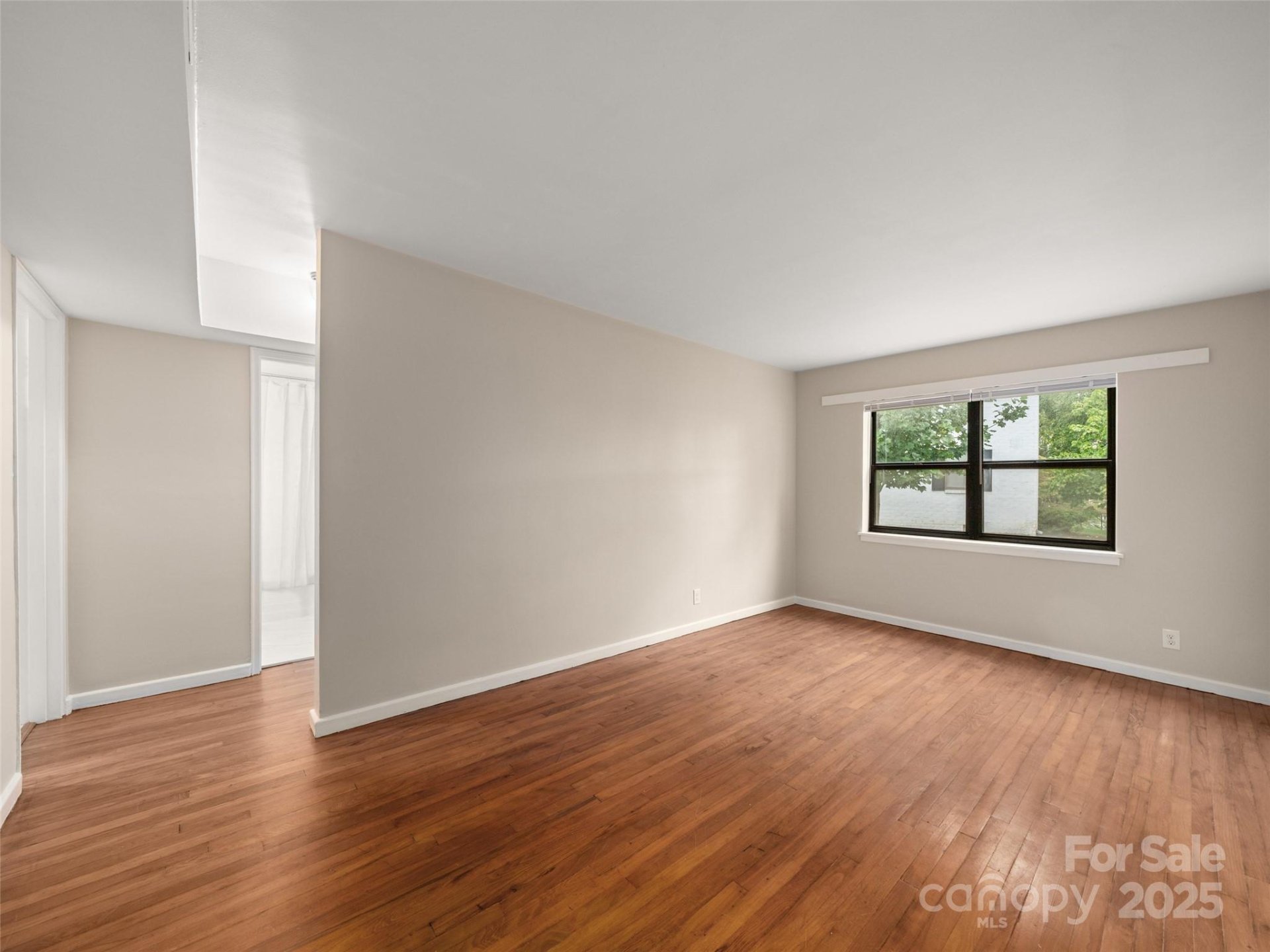 Property image 2 at 615 Biltmore Avenue, Asheville, NC 28803