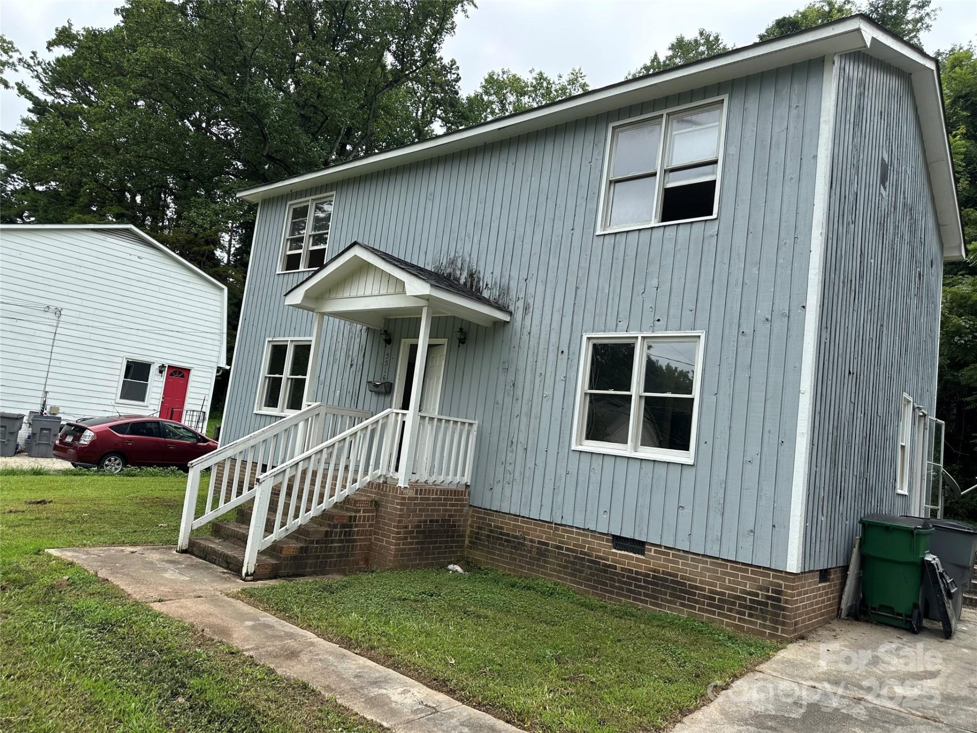 Briarbrook, Charlotte Community