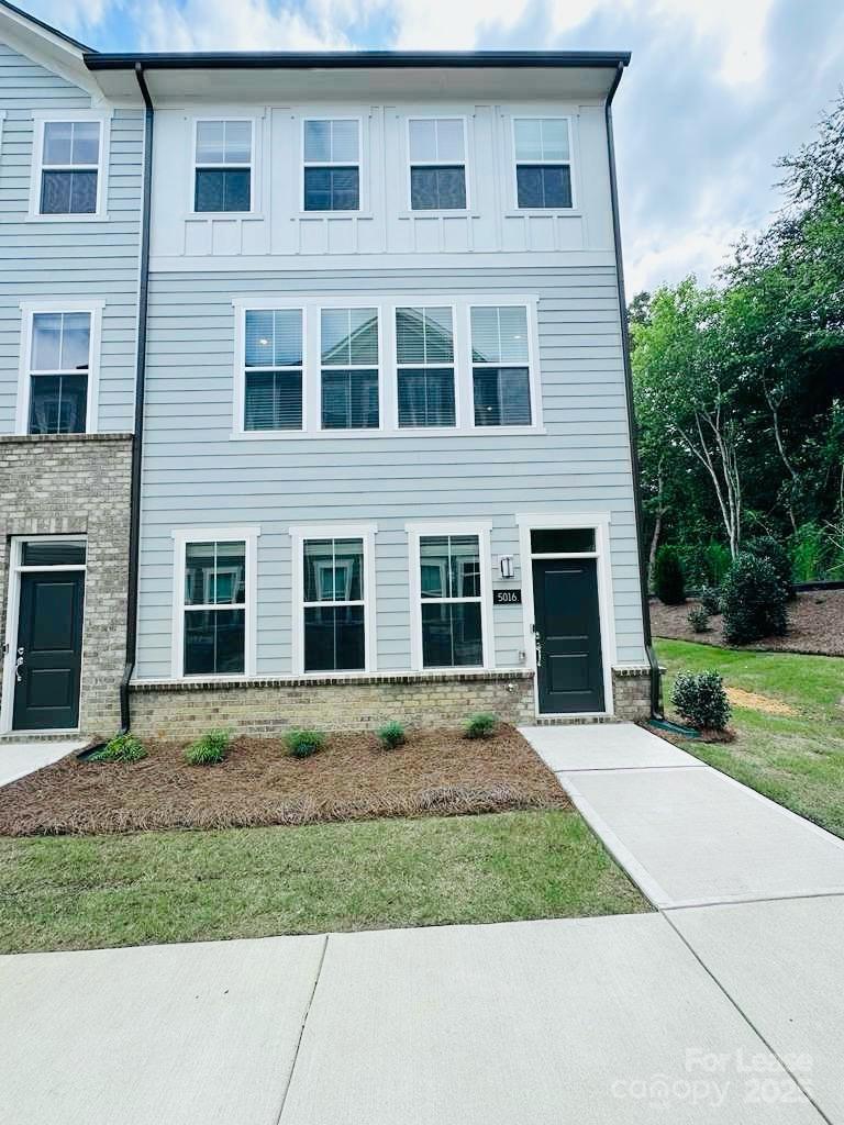 5016 Rill Court