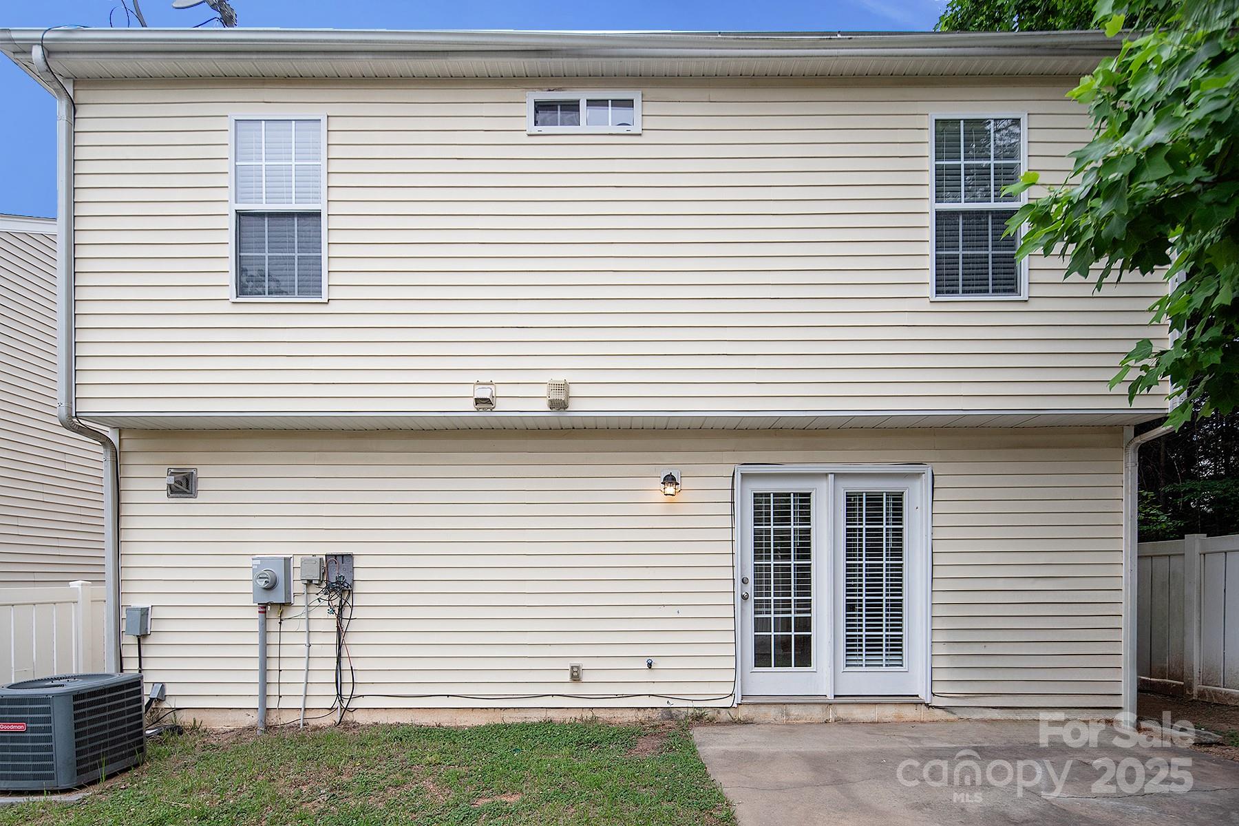 Property image 2 at 8432 Spirea Court, Charlotte, NC 28215