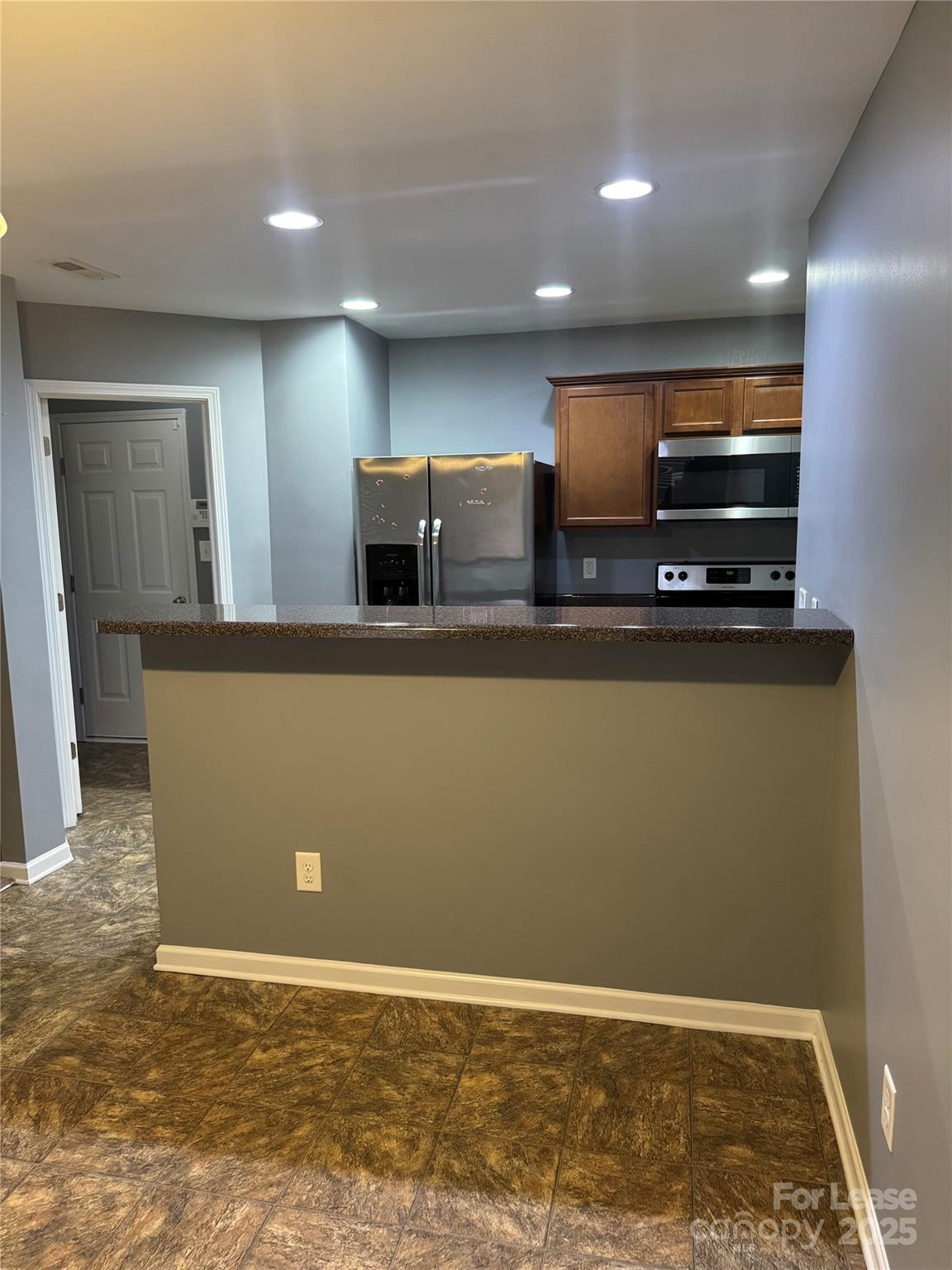 Property image 3 at 5919 Fazenda Drive, Charlotte, NC 28214