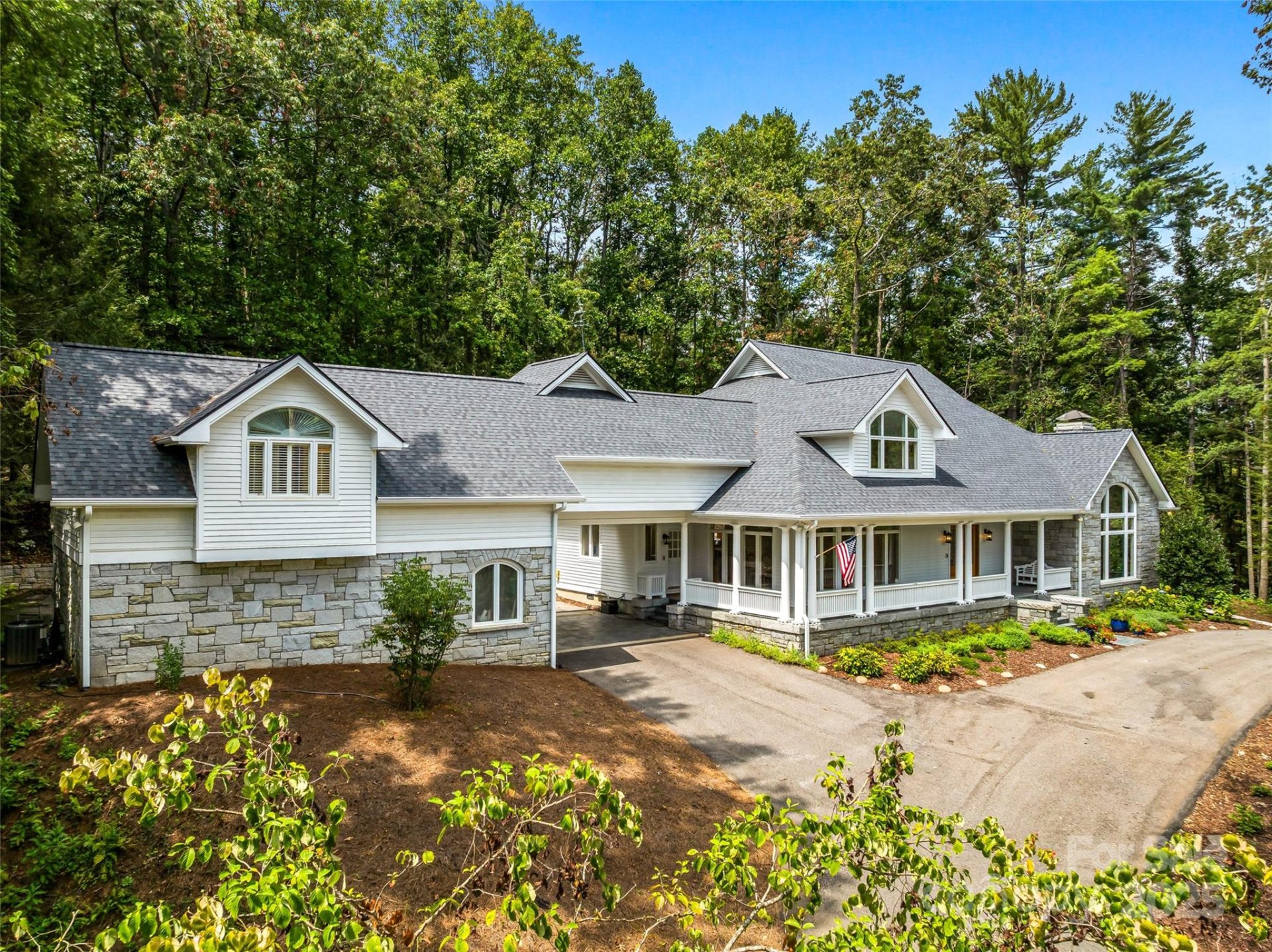 Property image 4 at 4 Cedar Hill Drive, Asheville, NC 28803