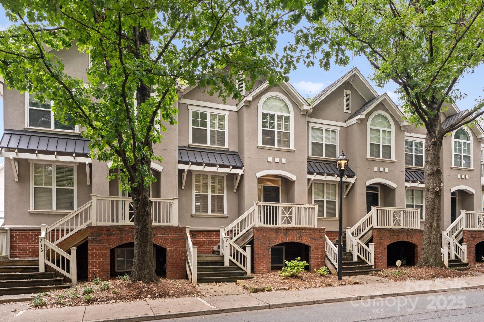 Property image 2 at 214 S Cedar Street, Charlotte, NC 28202