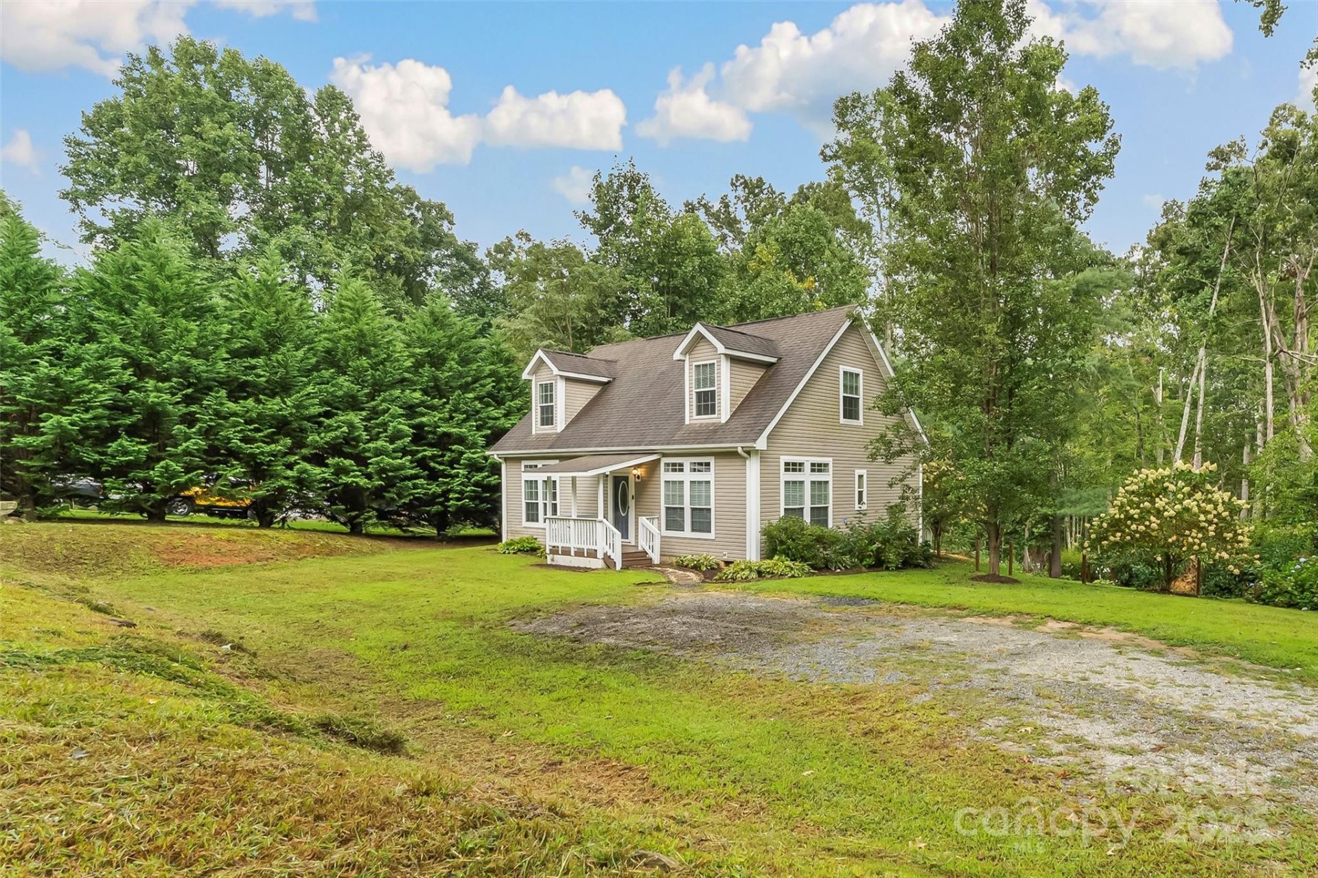 Property at 192 Chickadee Trail, Hendersonville, NC 28792