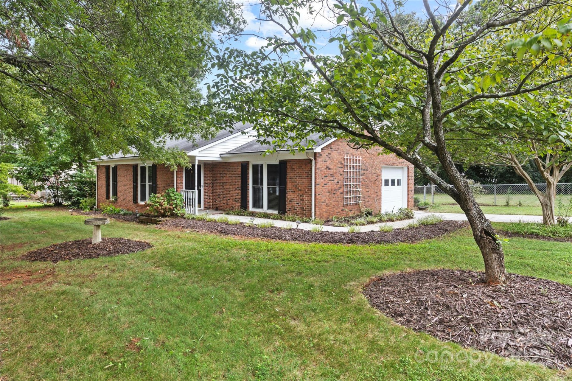 Highwood, Rock Hill Community