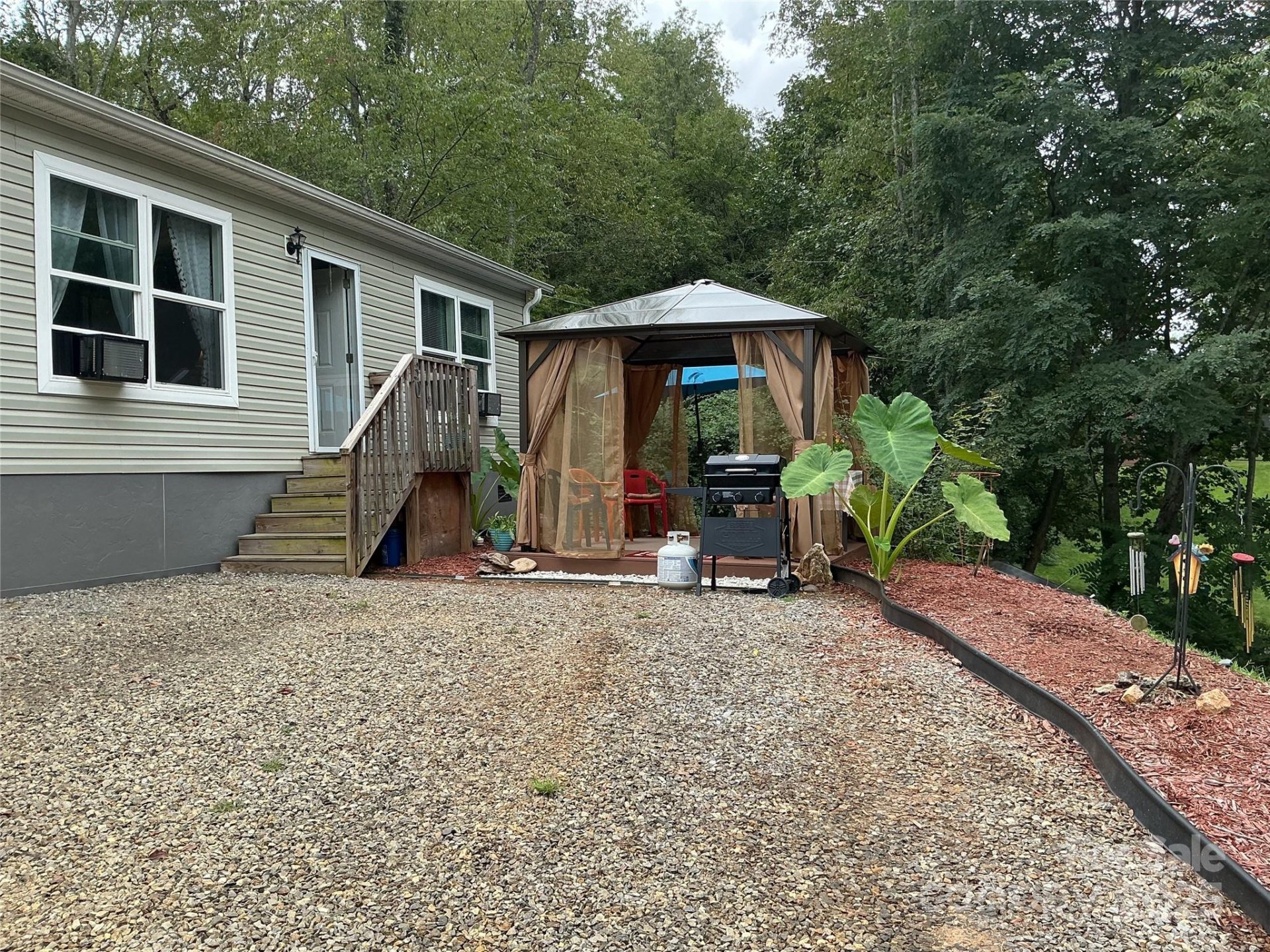 30 W Skyland Circle