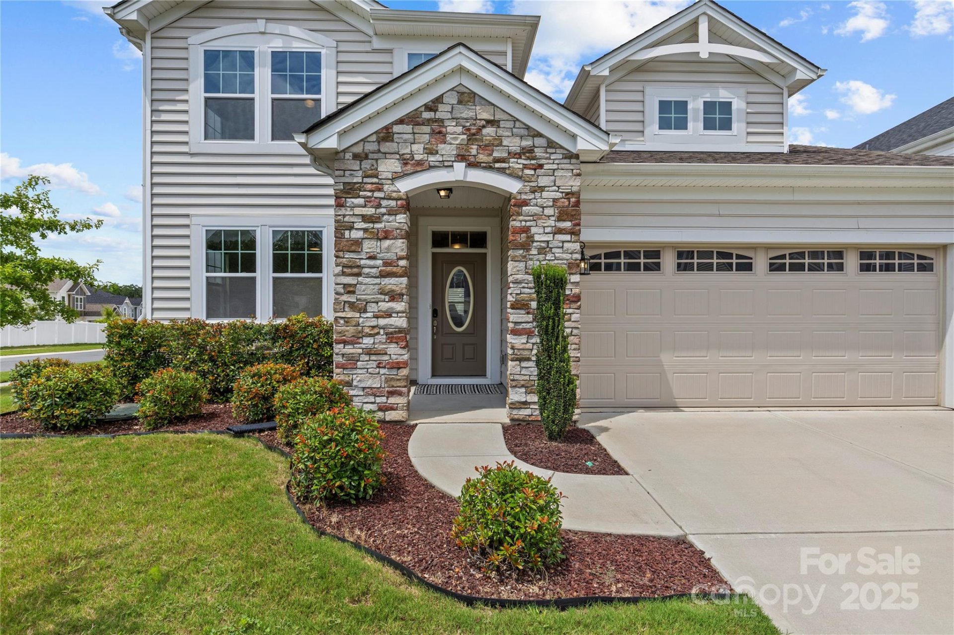Property image 2 at 17034 Carolina Pine Row, Charlotte, NC 28278
