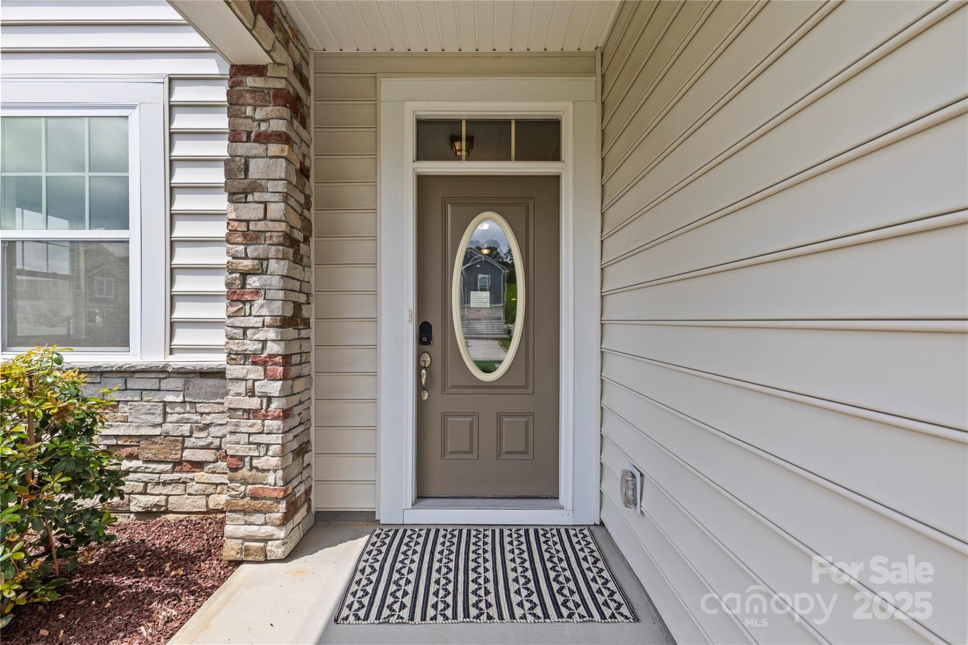 Property image 3 at 17034 Carolina Pine Row, Charlotte, NC 28278