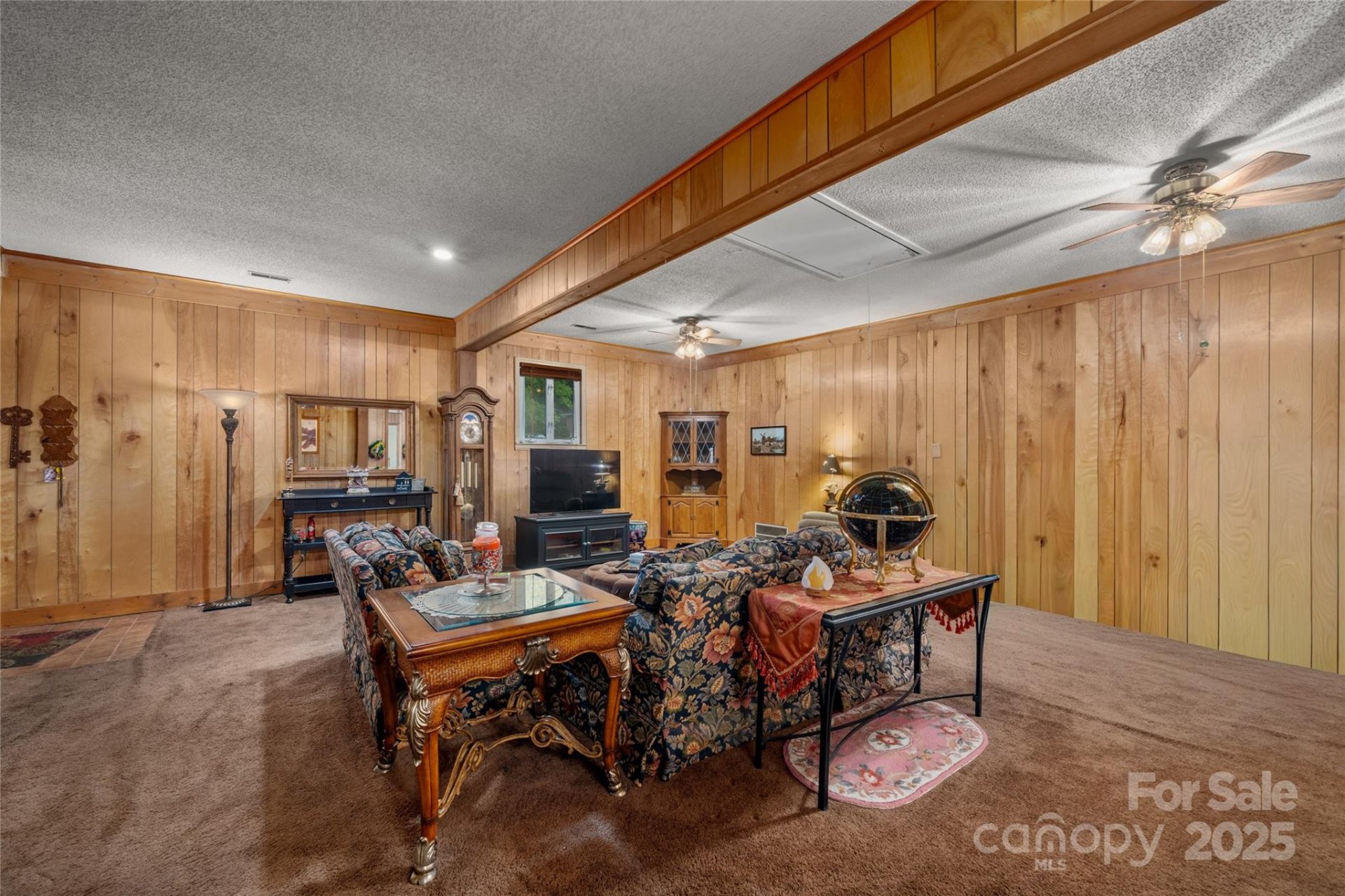 Property image 3 at 335 Lake Circle Drive, Hendersonville, NC 28792