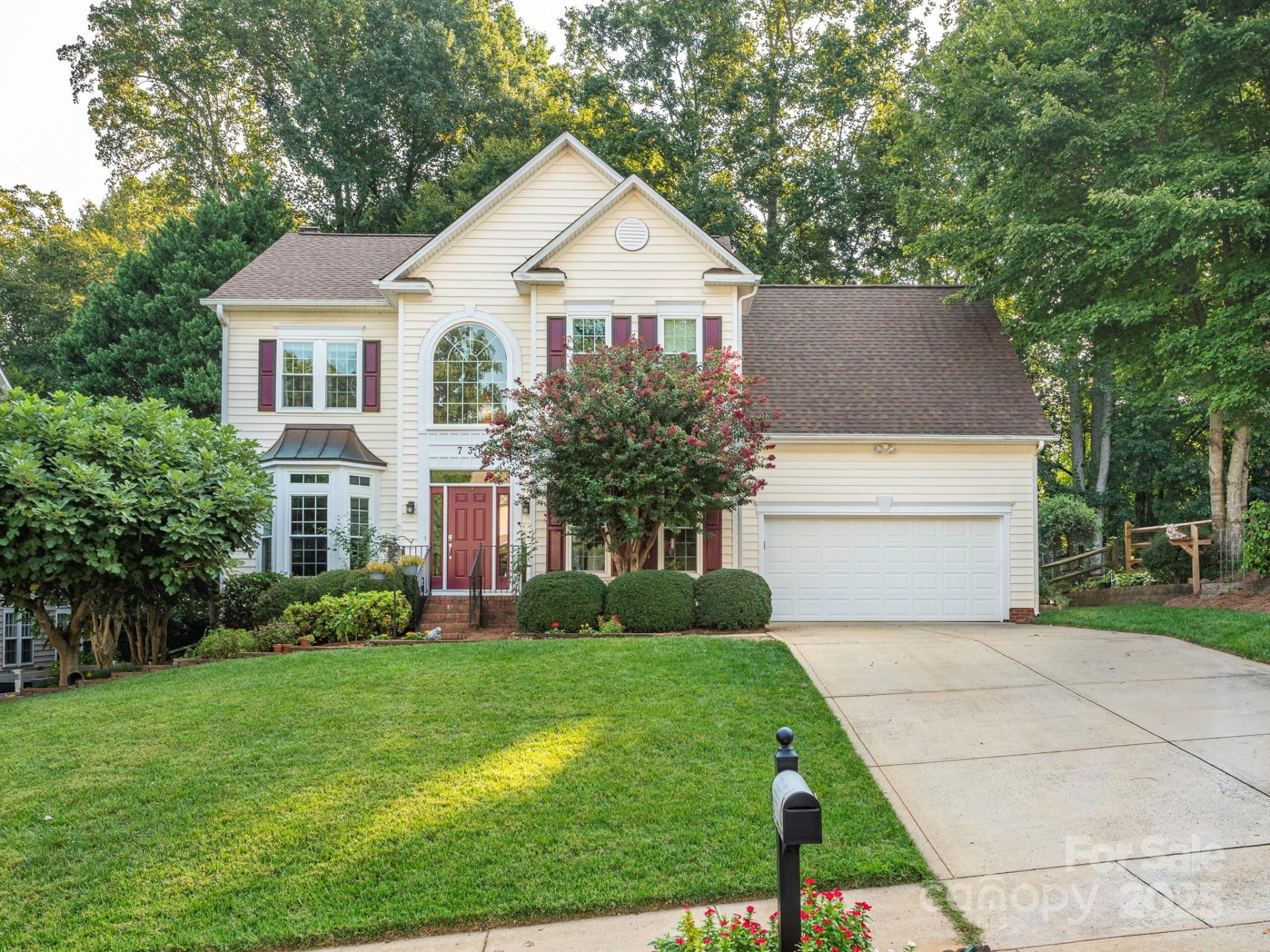 736 Knightswood Road