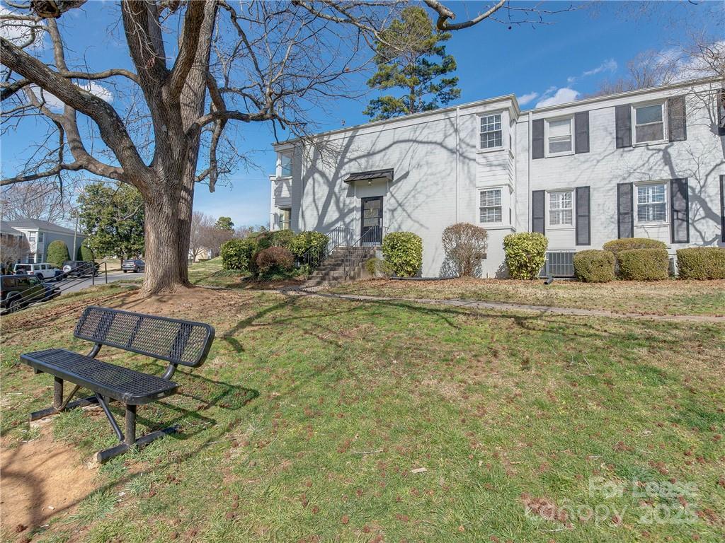 Property image 2 at 220 Wakefield Drive, Charlotte, NC 28209