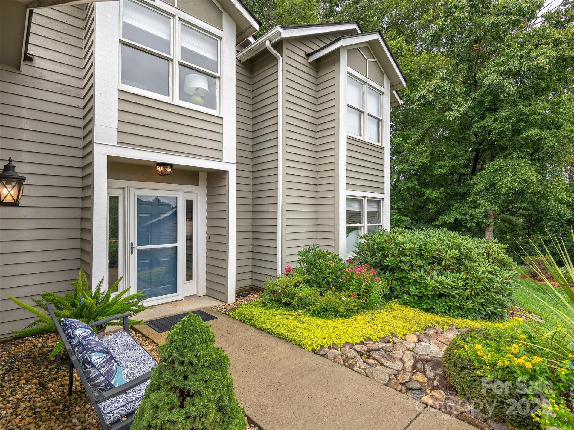 Property image 2 at 22 Cedarcliff Circle, Asheville, NC 28803