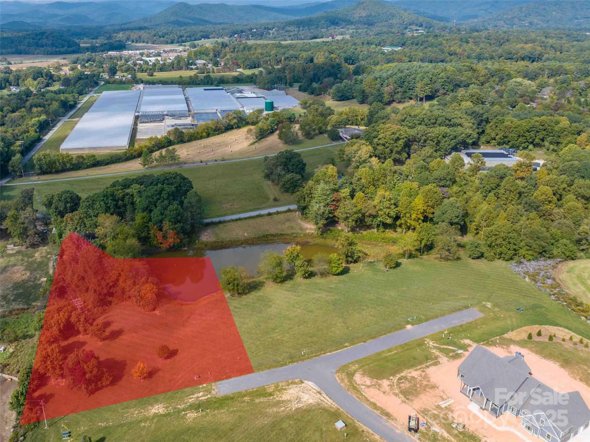 Property image 2 at 18 S Sweetwater Pond Road, Mills River, NC 28759