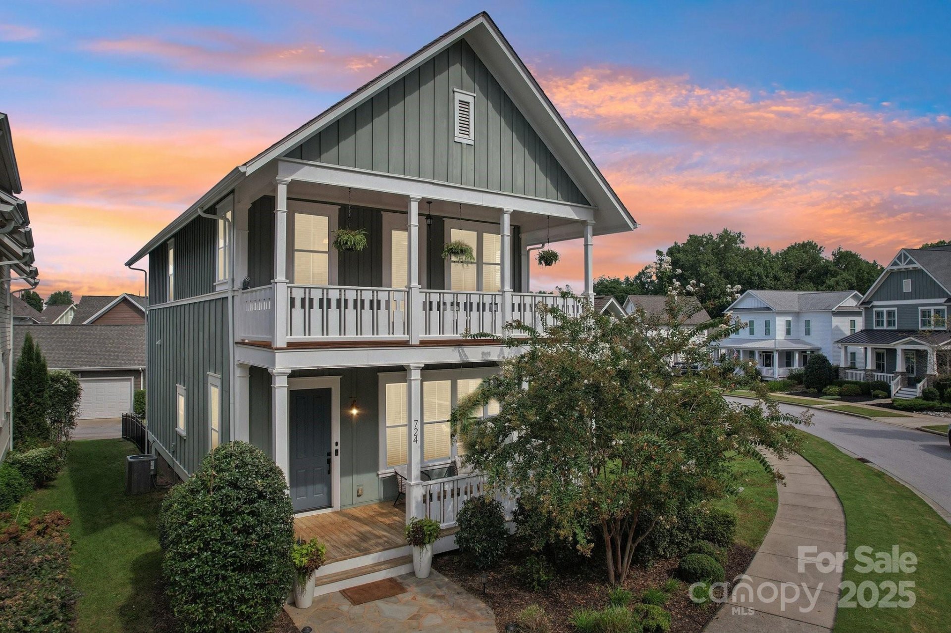 724 Bluff Loop Road