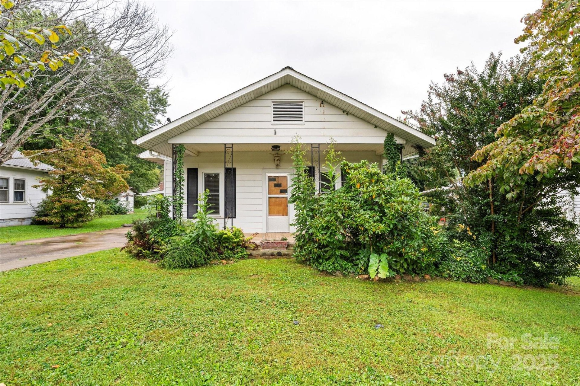 Property image 1 at 56 Kentucky Avenue, Waynesville, NC 28786