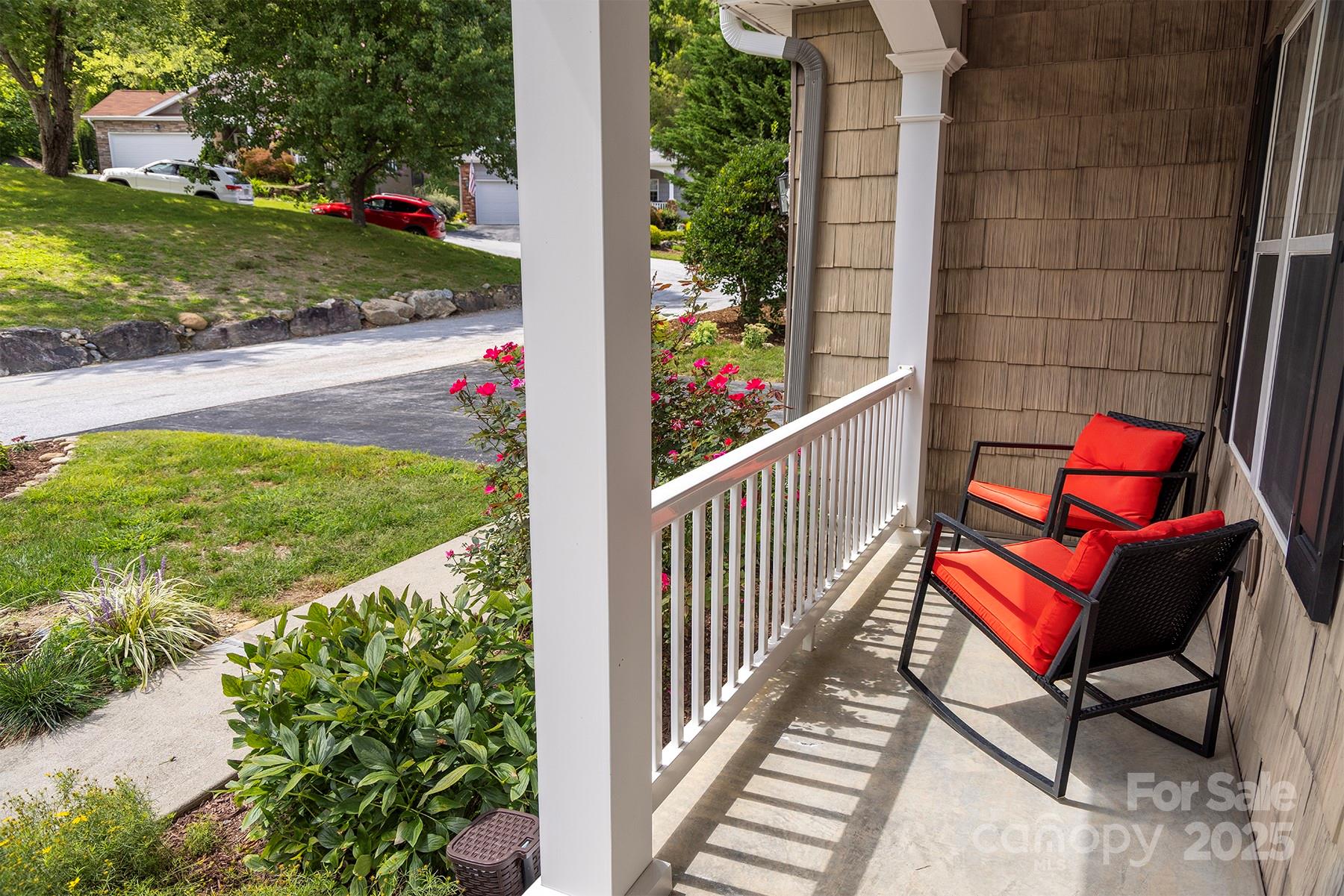 Property image 3 at 124 Old Pasture Way, Hendersonville, NC 28739