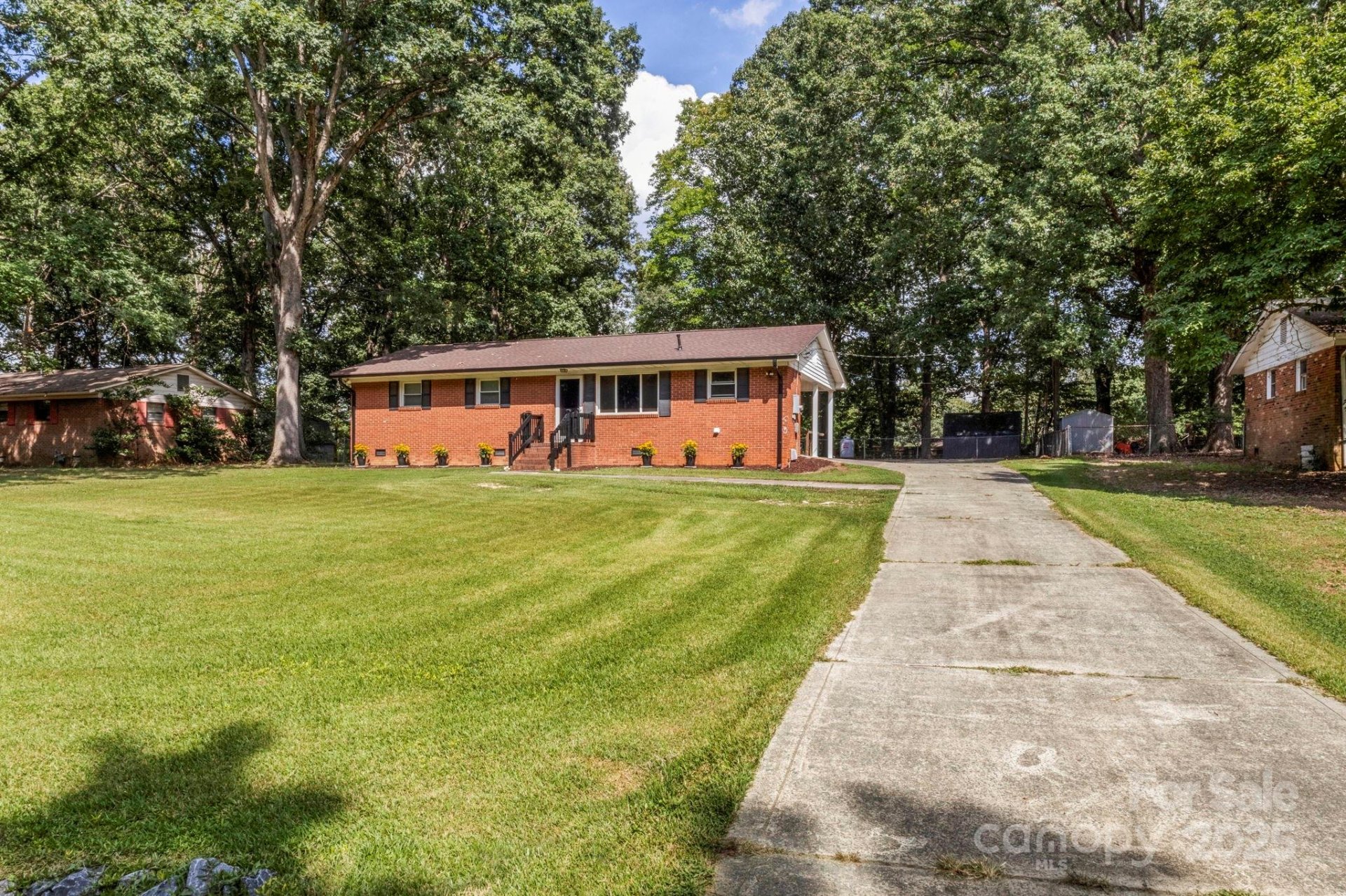 Property image 2 at 308 Forest Park Road, Matthews, NC 28104
