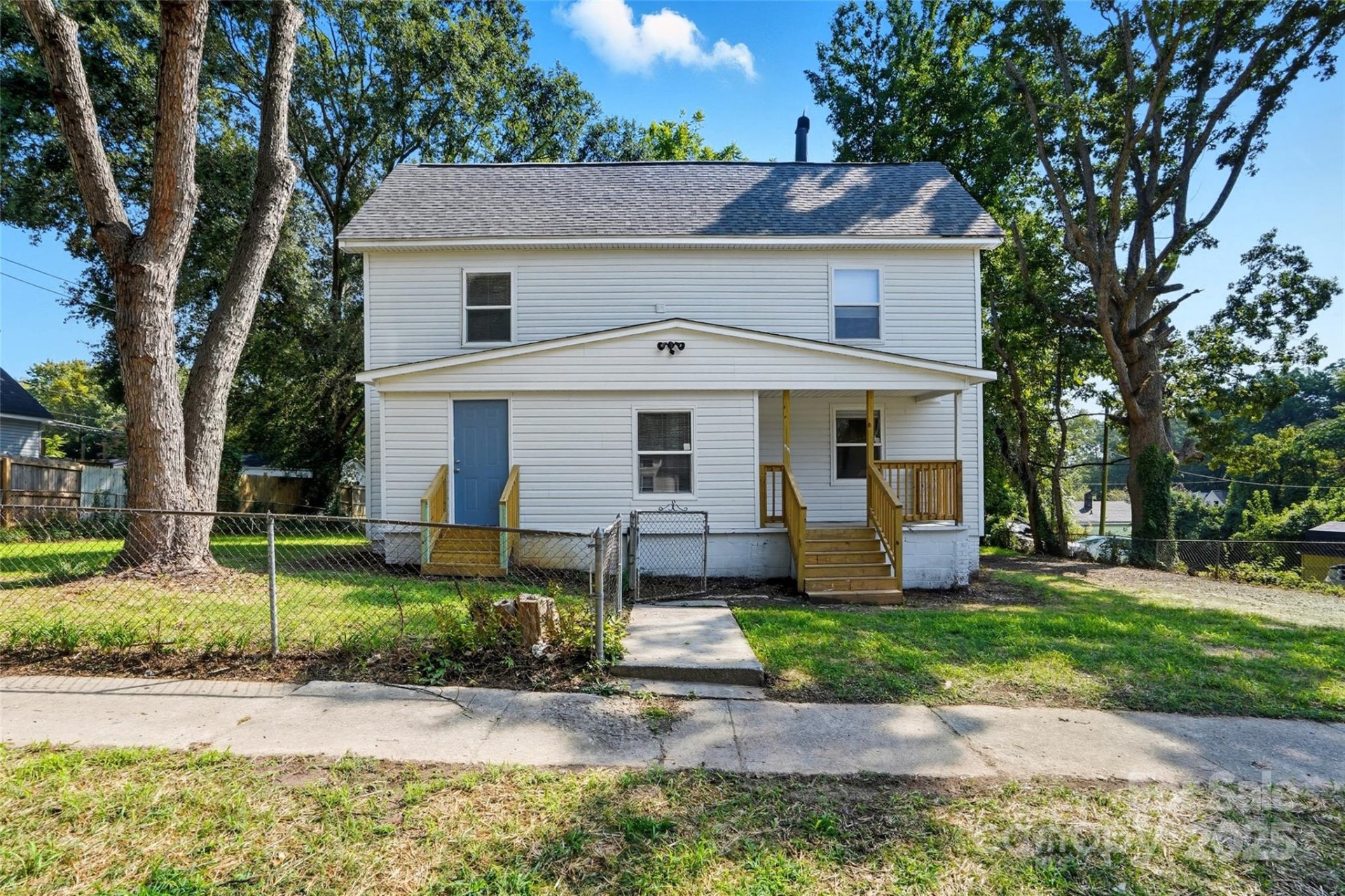 Property at 913 W Third Avenue, Gastonia, NC 28052