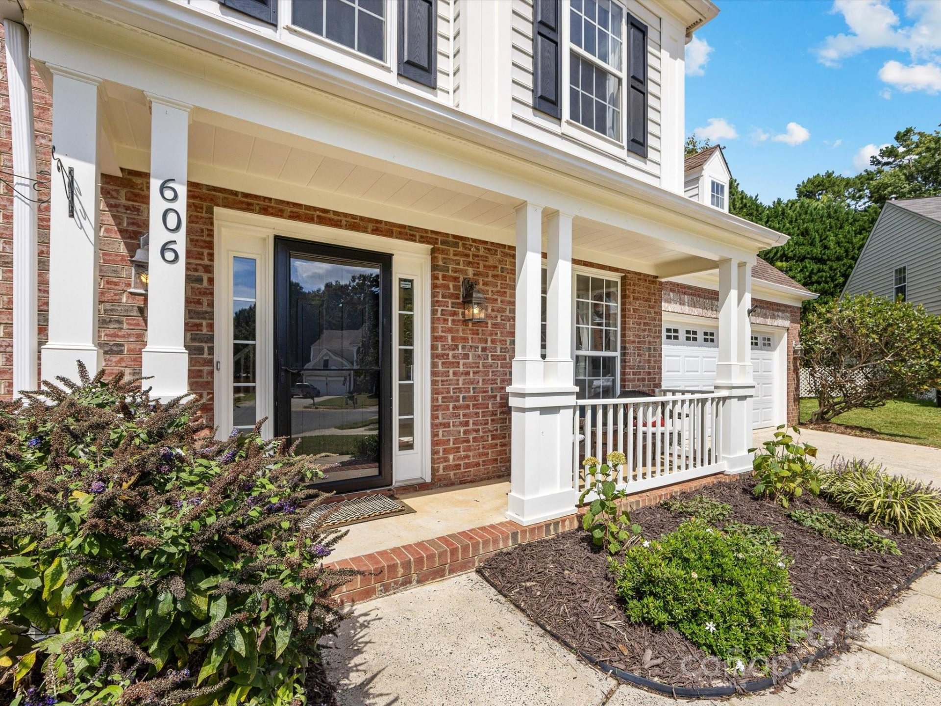 Property image 4 at 606 Meadow Lake Drive, Matthews, NC 28105