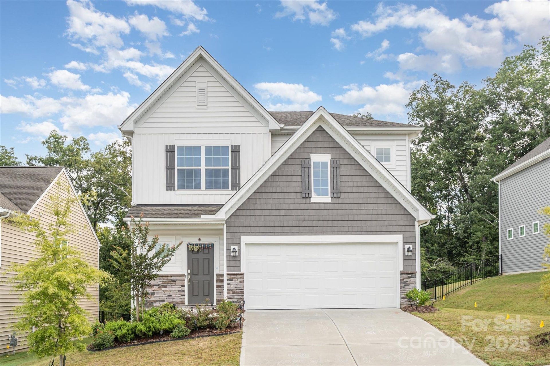 Brightwater, Charlotte community