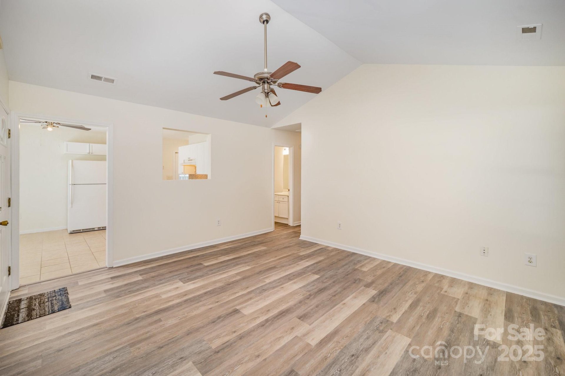 Property image 5 at 1623 Forest Stream Court, Charlotte, NC 28213
