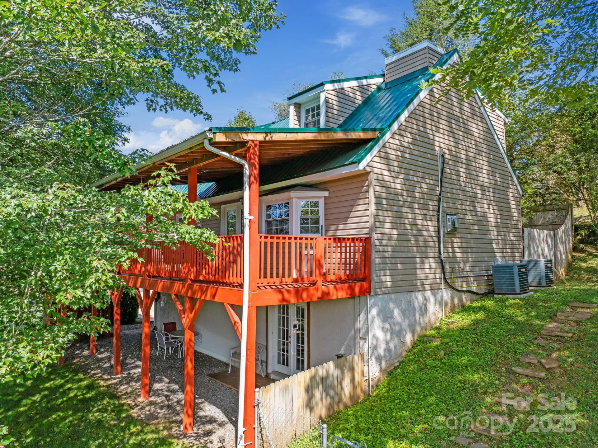 201 Acorn Lane