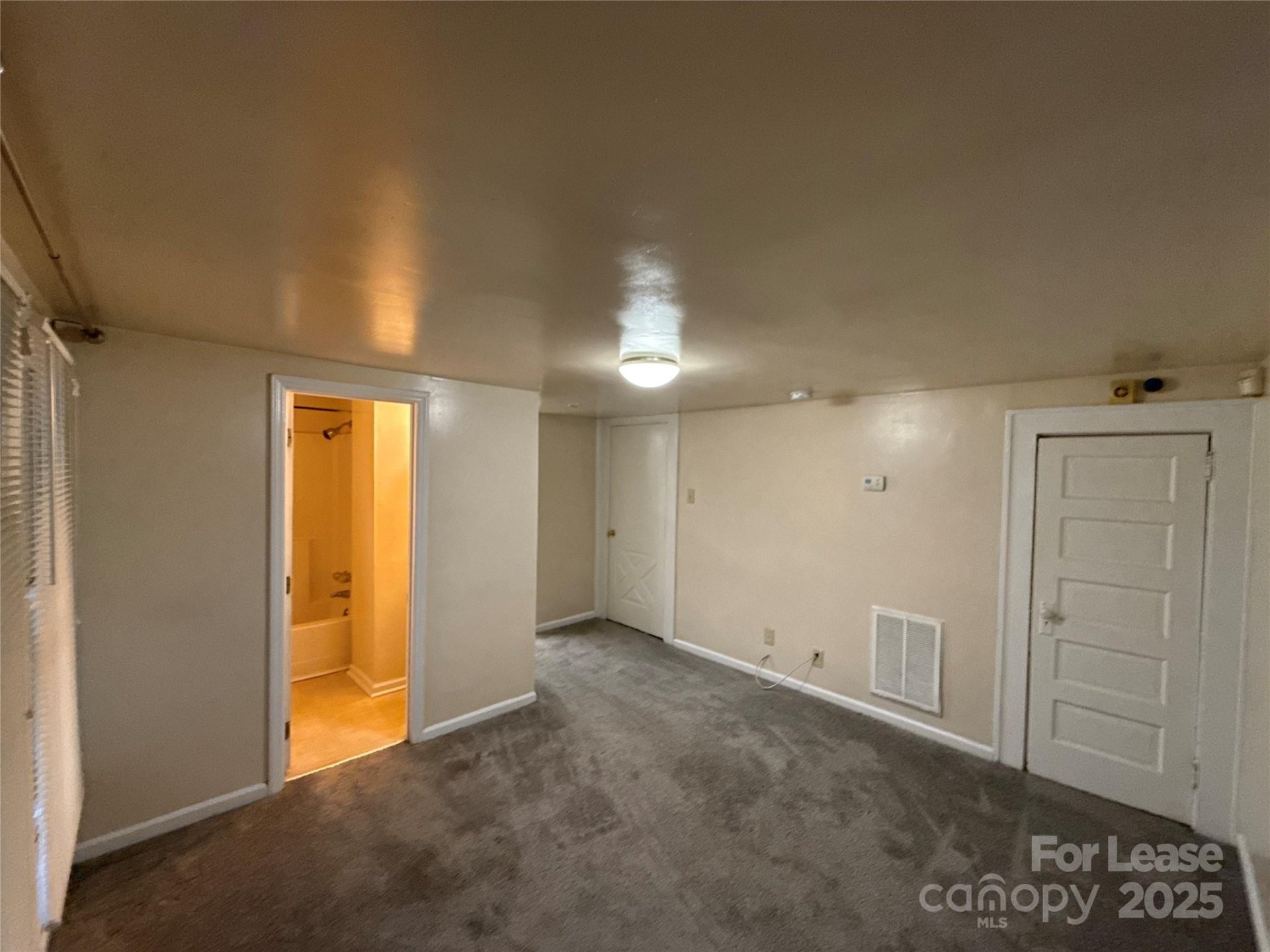 Property image 3 at 1433 Pecan Avenue, Charlotte, NC 28205